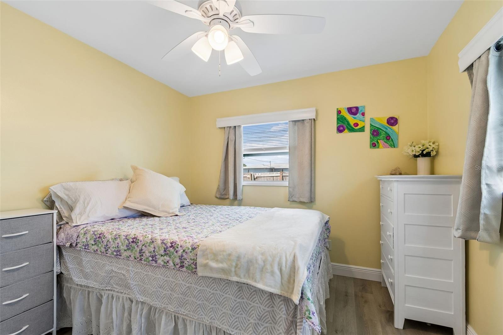 Image 29 of 34 For 3601 Yardley Avenue N