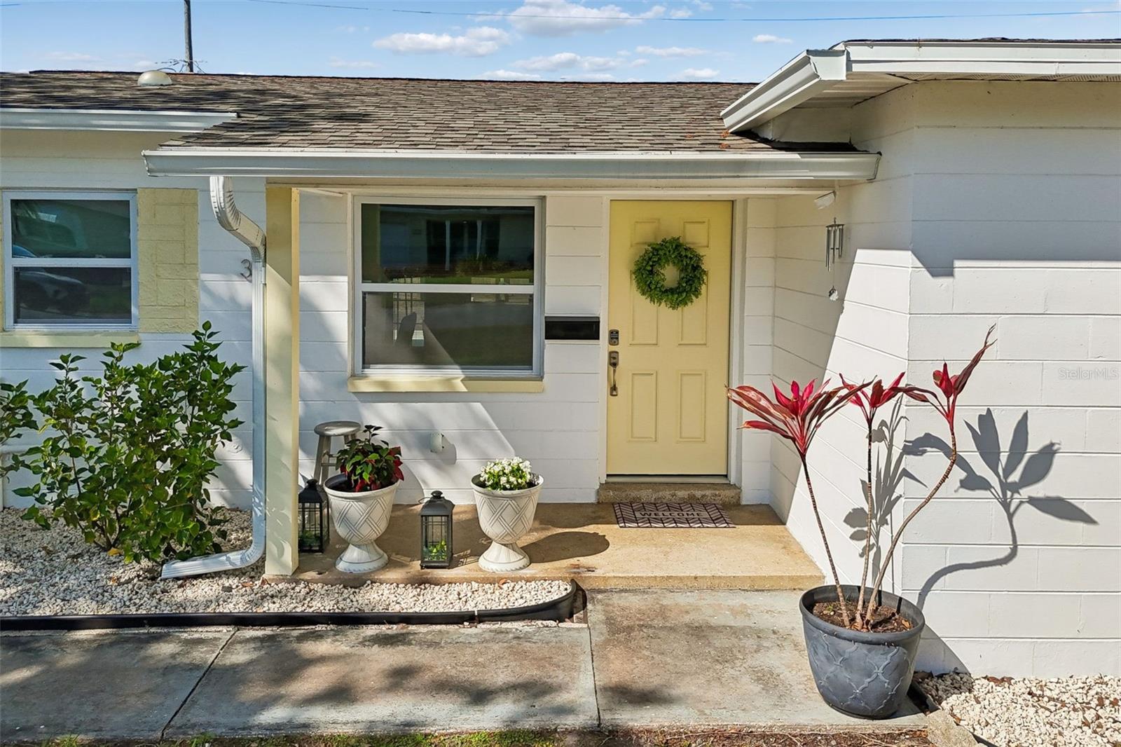 Image 3 of 34 For 3601 Yardley Avenue N