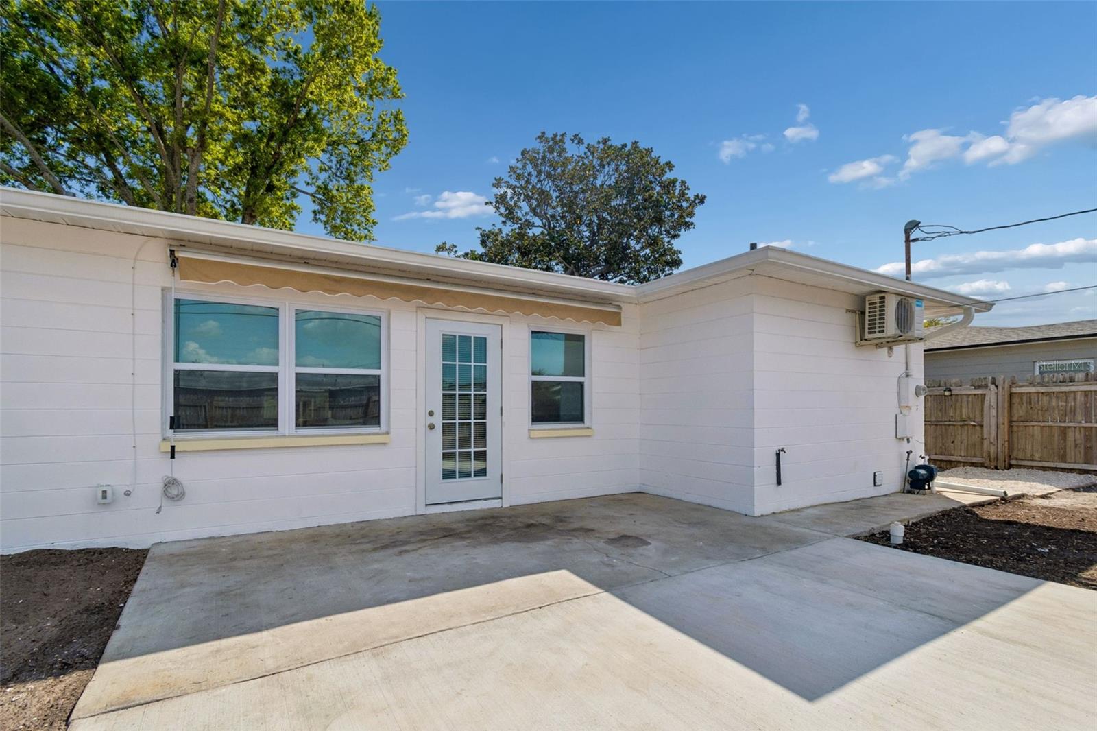 Image 32 of 34 For 3601 Yardley Avenue N