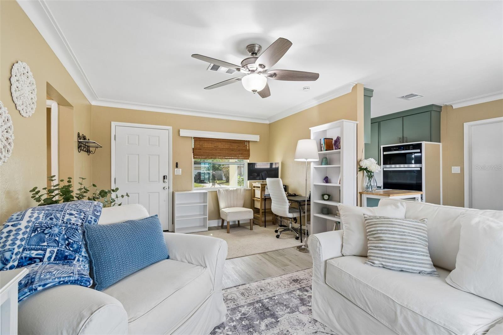 Image 9 of 34 For 3601 Yardley Avenue N