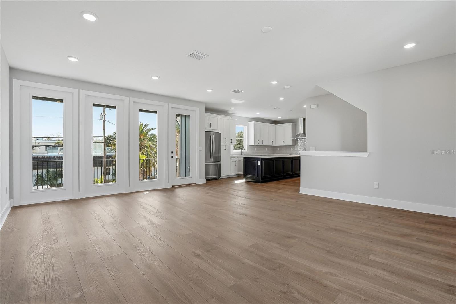 Image 11 of 50 For 3003 1st Avenue N