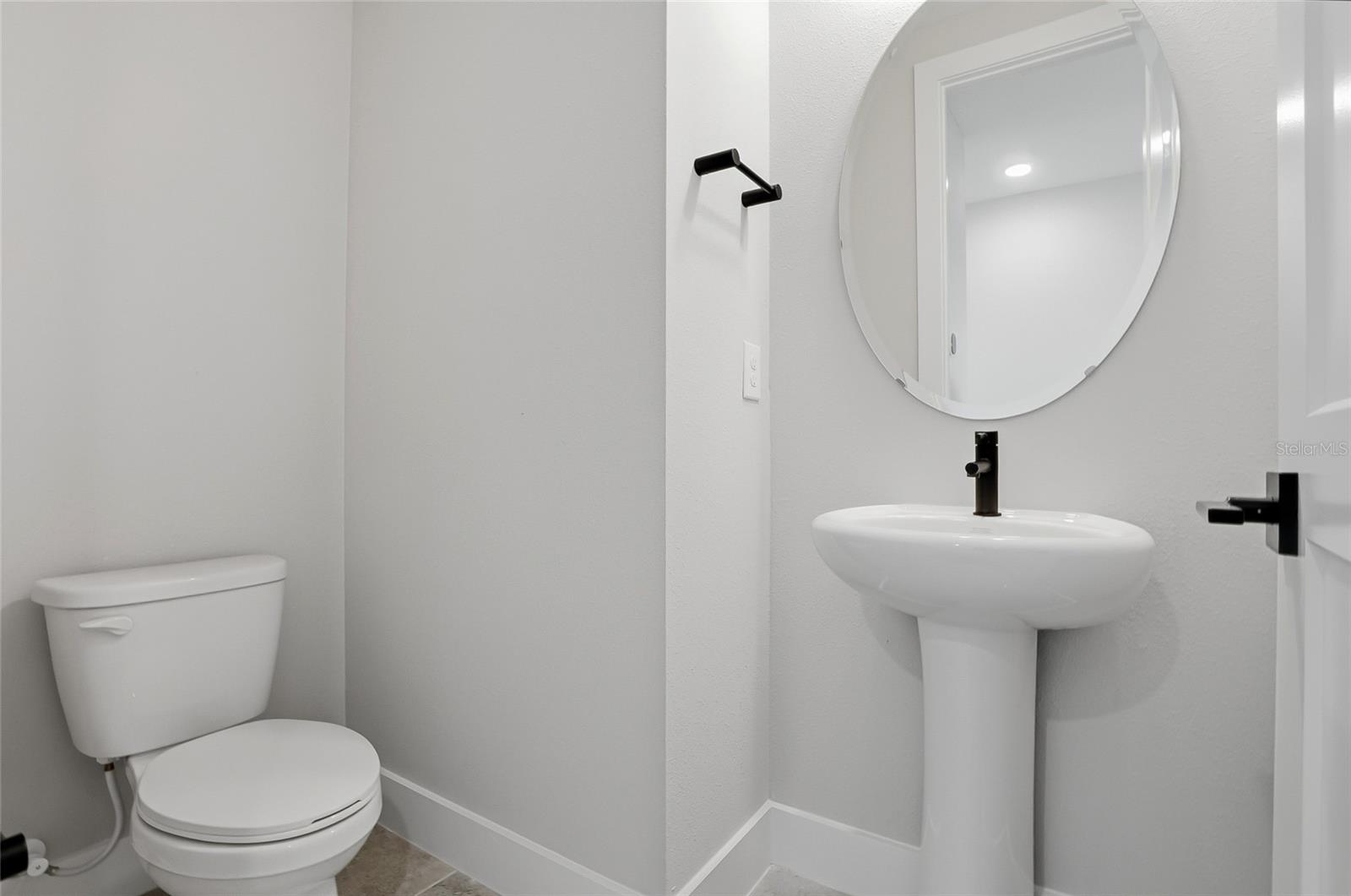 Image 25 of 50 For 3003 1st Avenue N