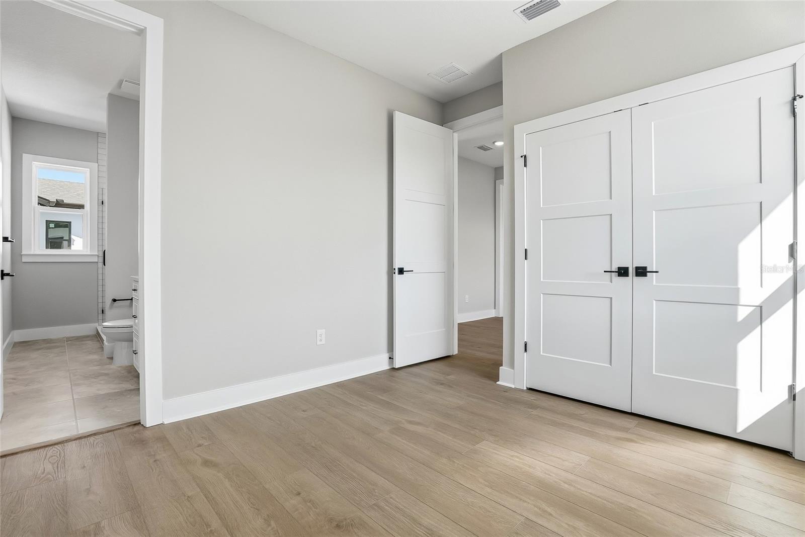 Image 40 of 50 For 3003 1st Avenue N