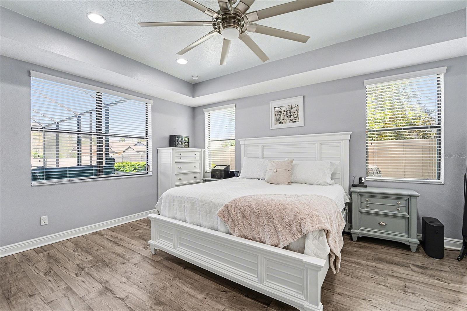 Image 13 of 35 For 21827 Southern Charm Drive