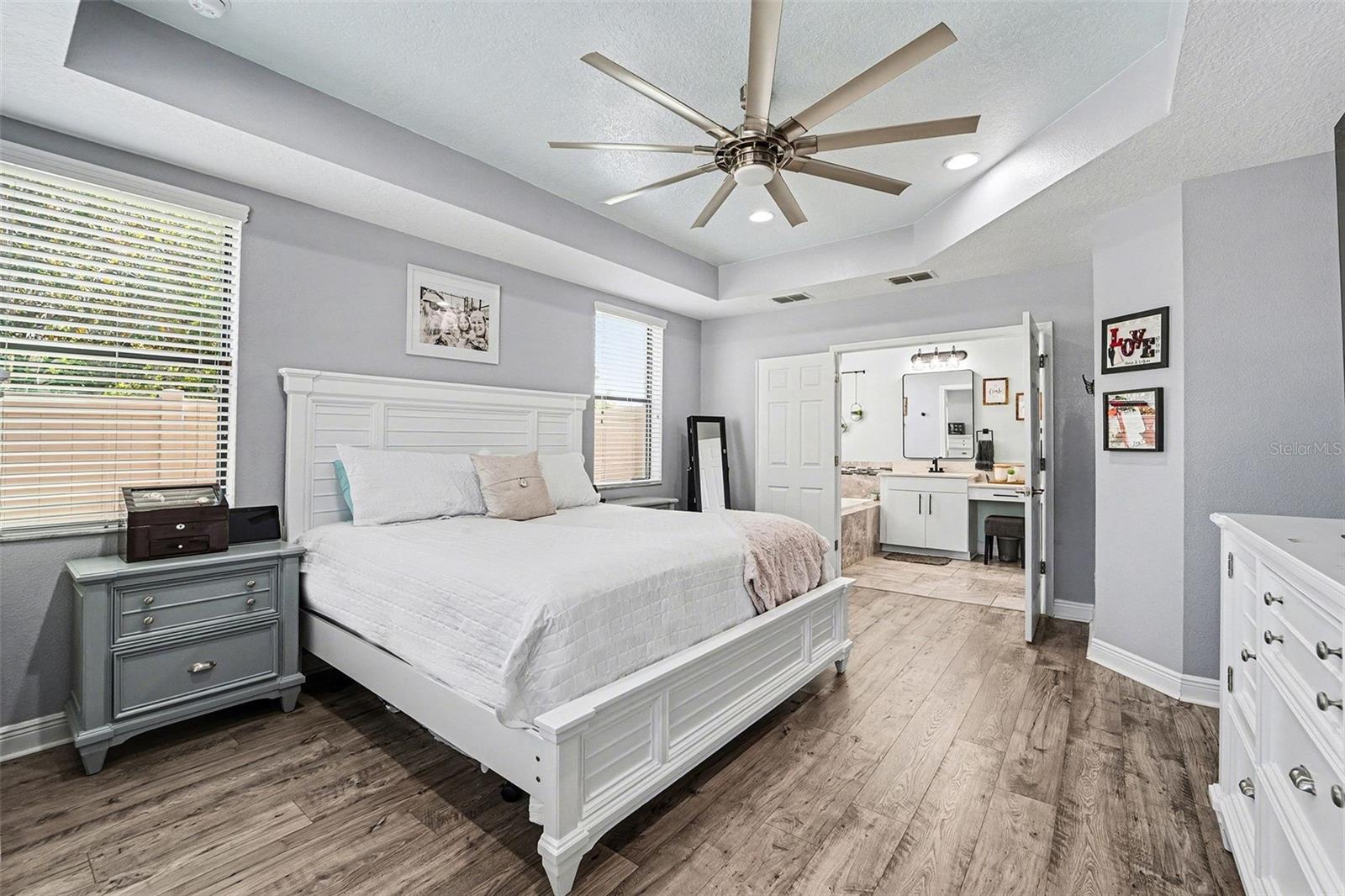 Image 15 of 35 For 21827 Southern Charm Drive