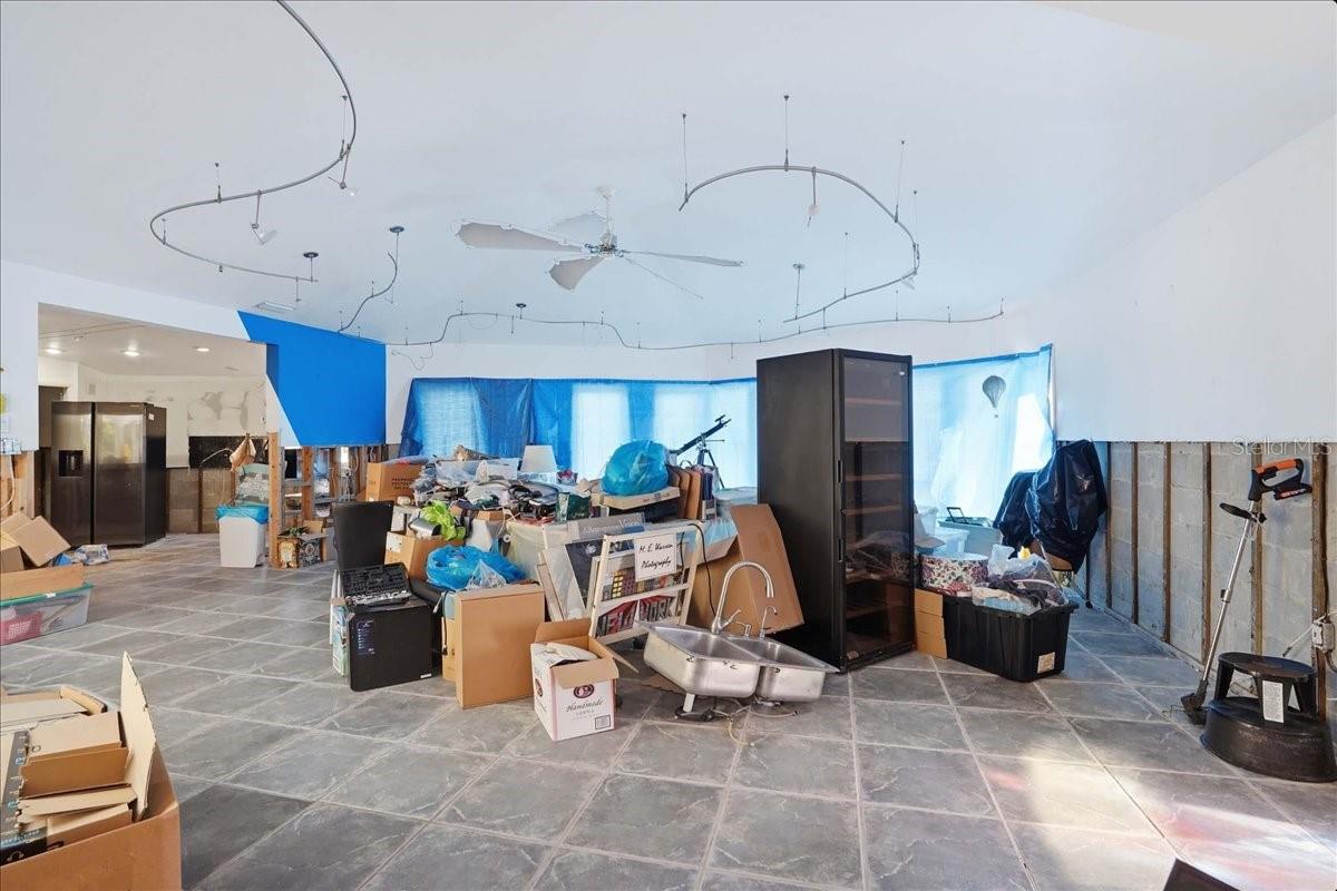 Image 36 of 66 For 16007 Gulf Boulevard