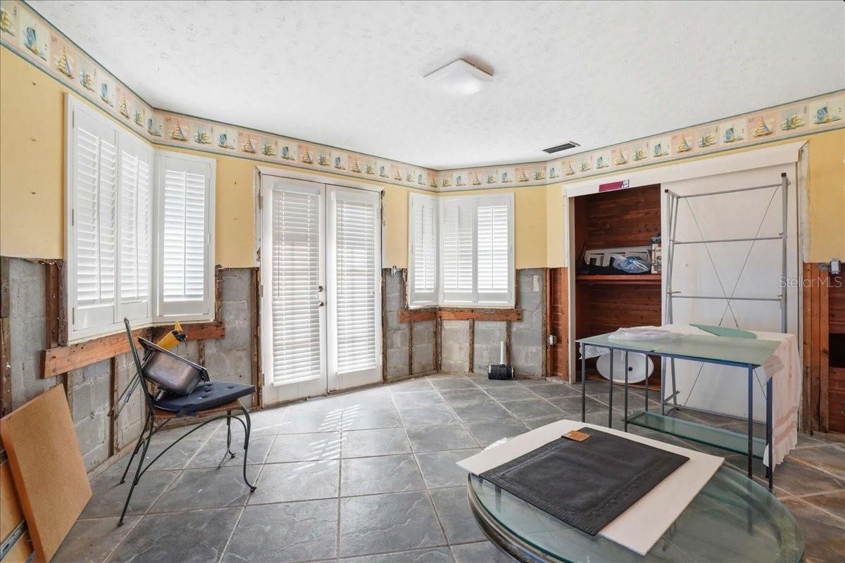 Image 39 of 66 For 16007 Gulf Boulevard