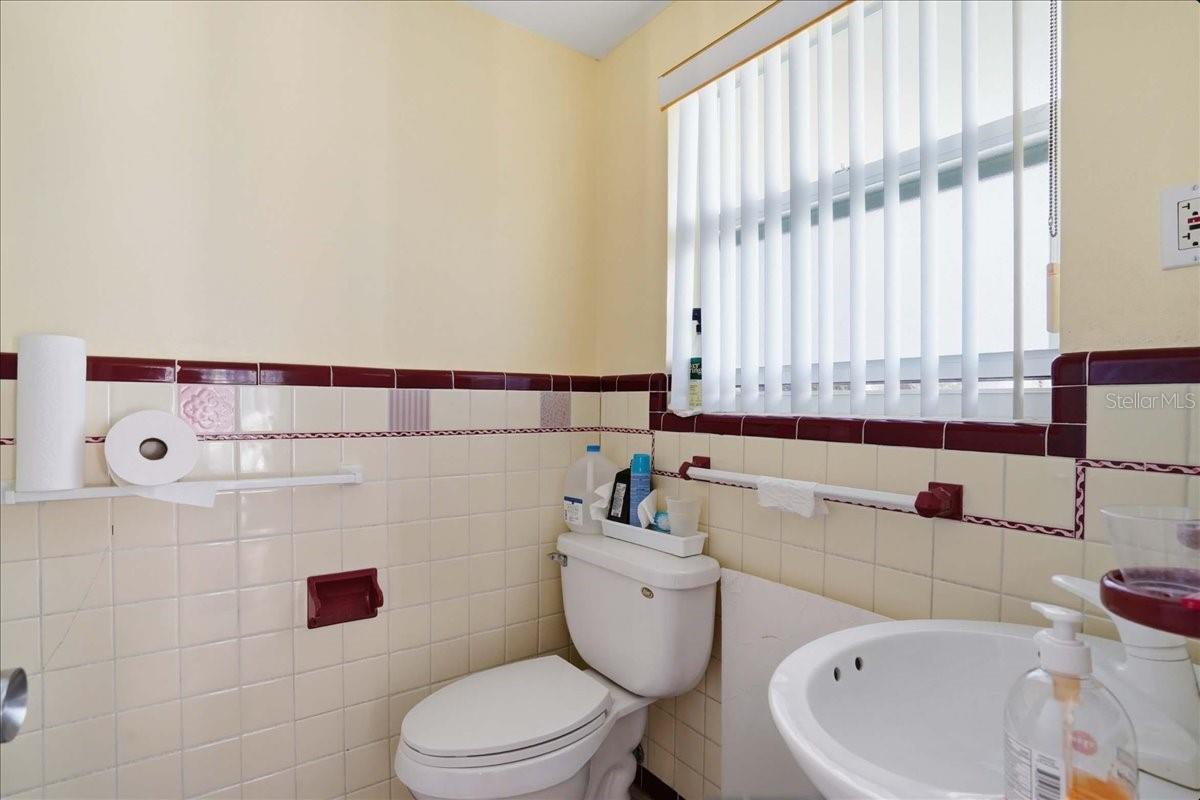 Image 54 of 66 For 16007 Gulf Boulevard