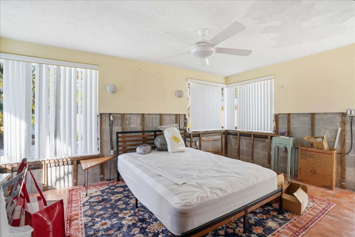 Image 56 of 66 For 16007 Gulf Boulevard