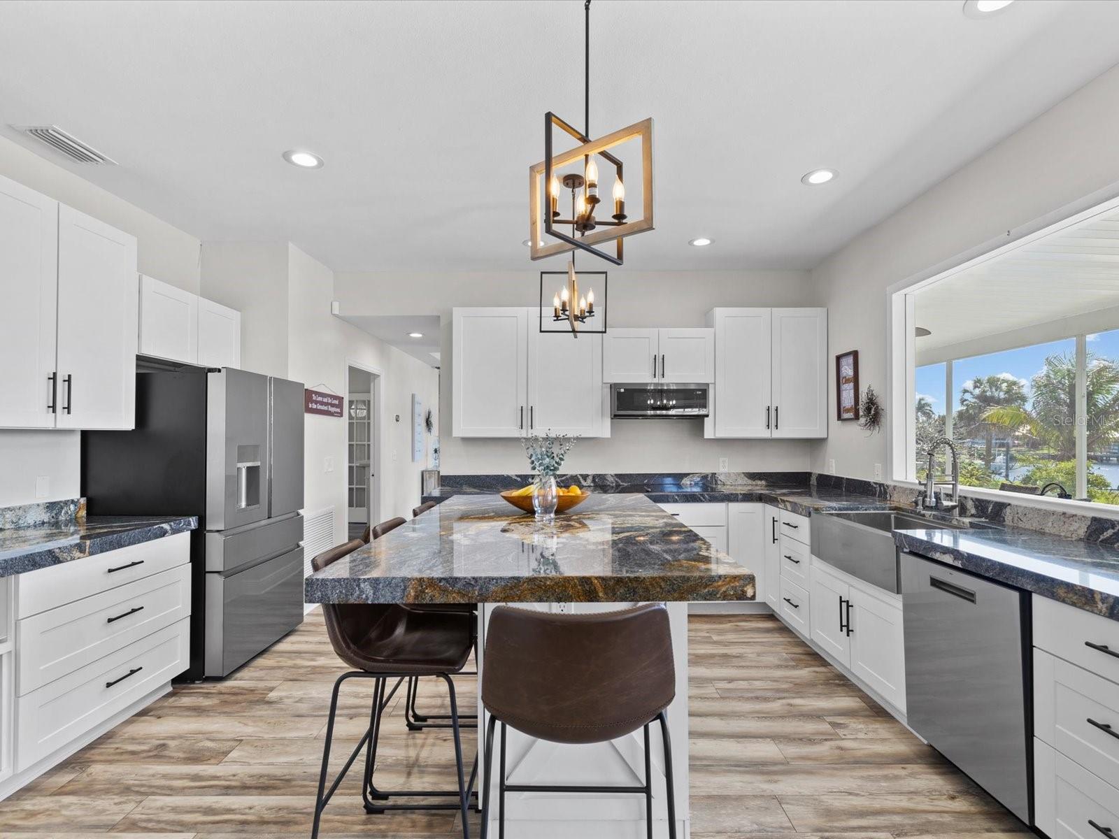 Image 4 of 100 For 1414 Deirdre Drive