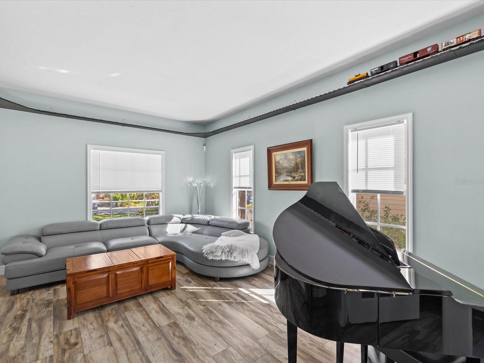 Image 8 of 100 For 1414 Deirdre Drive