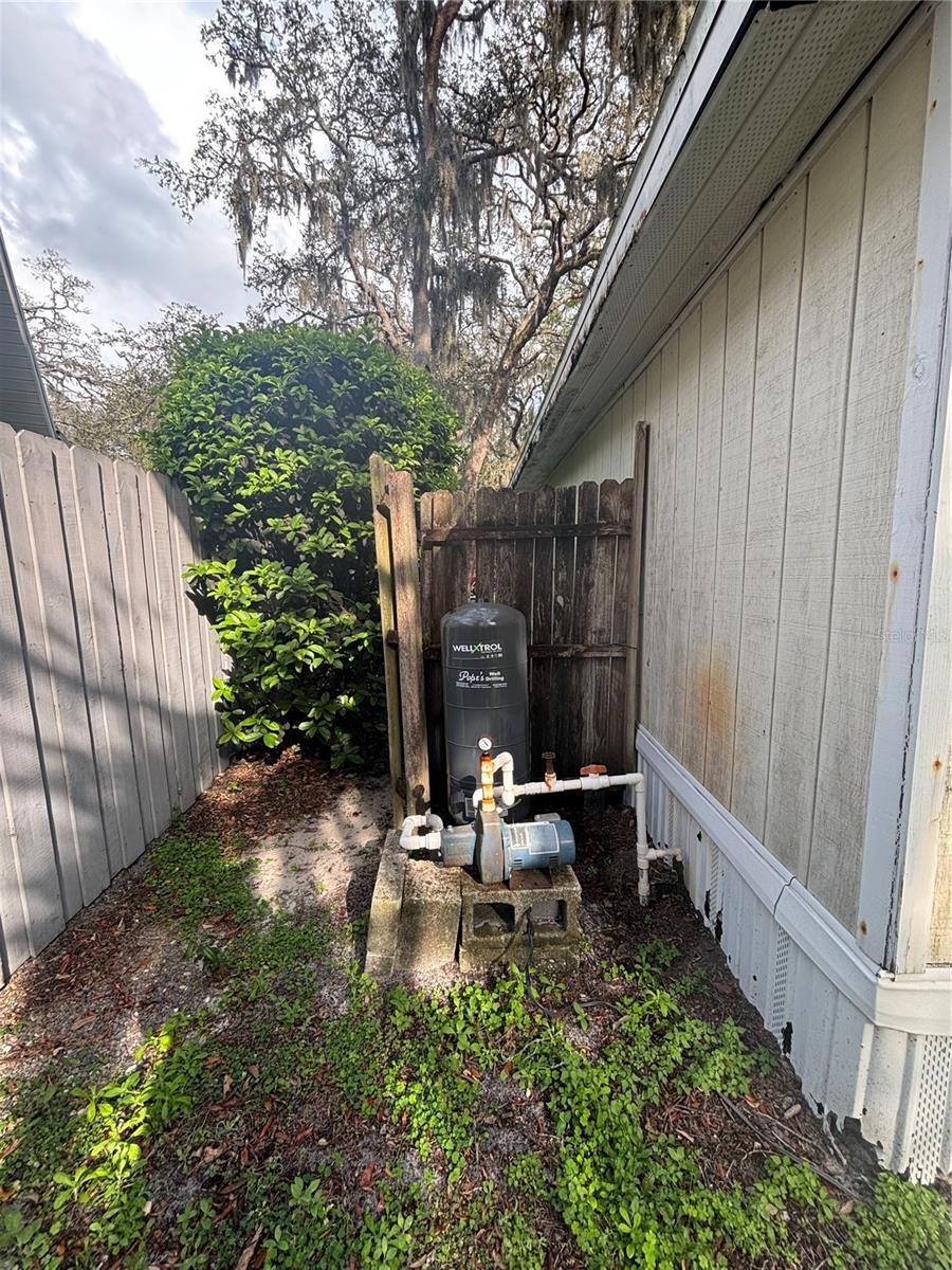 Image 9 of 20 For 1811 Beachway Lane