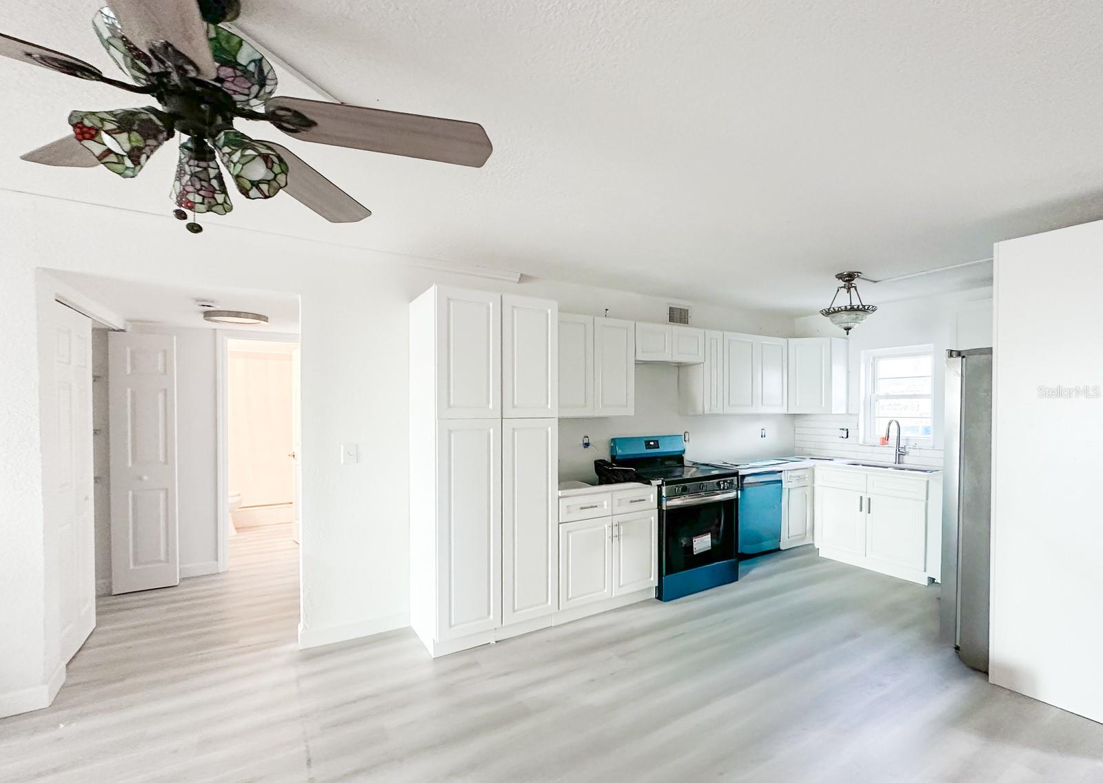 Image 7 of 16 For 7910 Sun Island Drive S 101