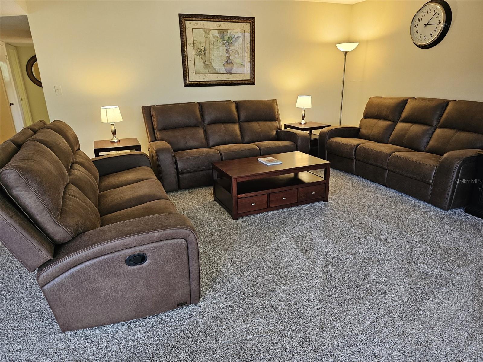 Image 10 of 93 For 225 Hourglass Way 303