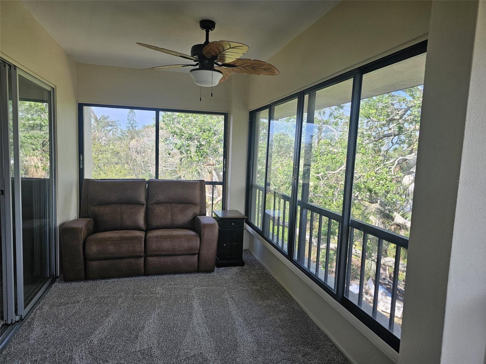 Image 19 of 93 For 225 Hourglass Way 303