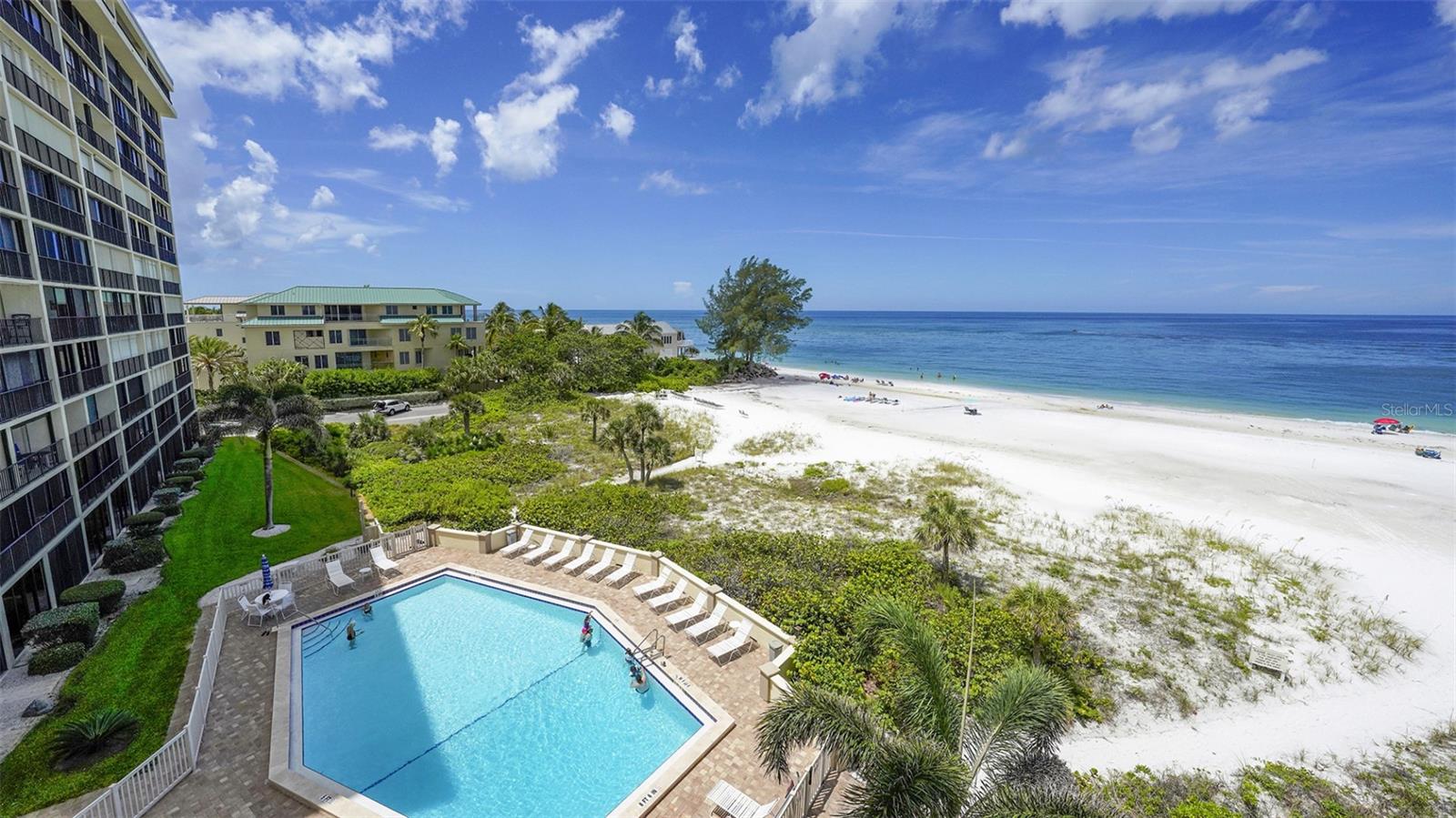 Image 2 of 93 For 225 Hourglass Way 303