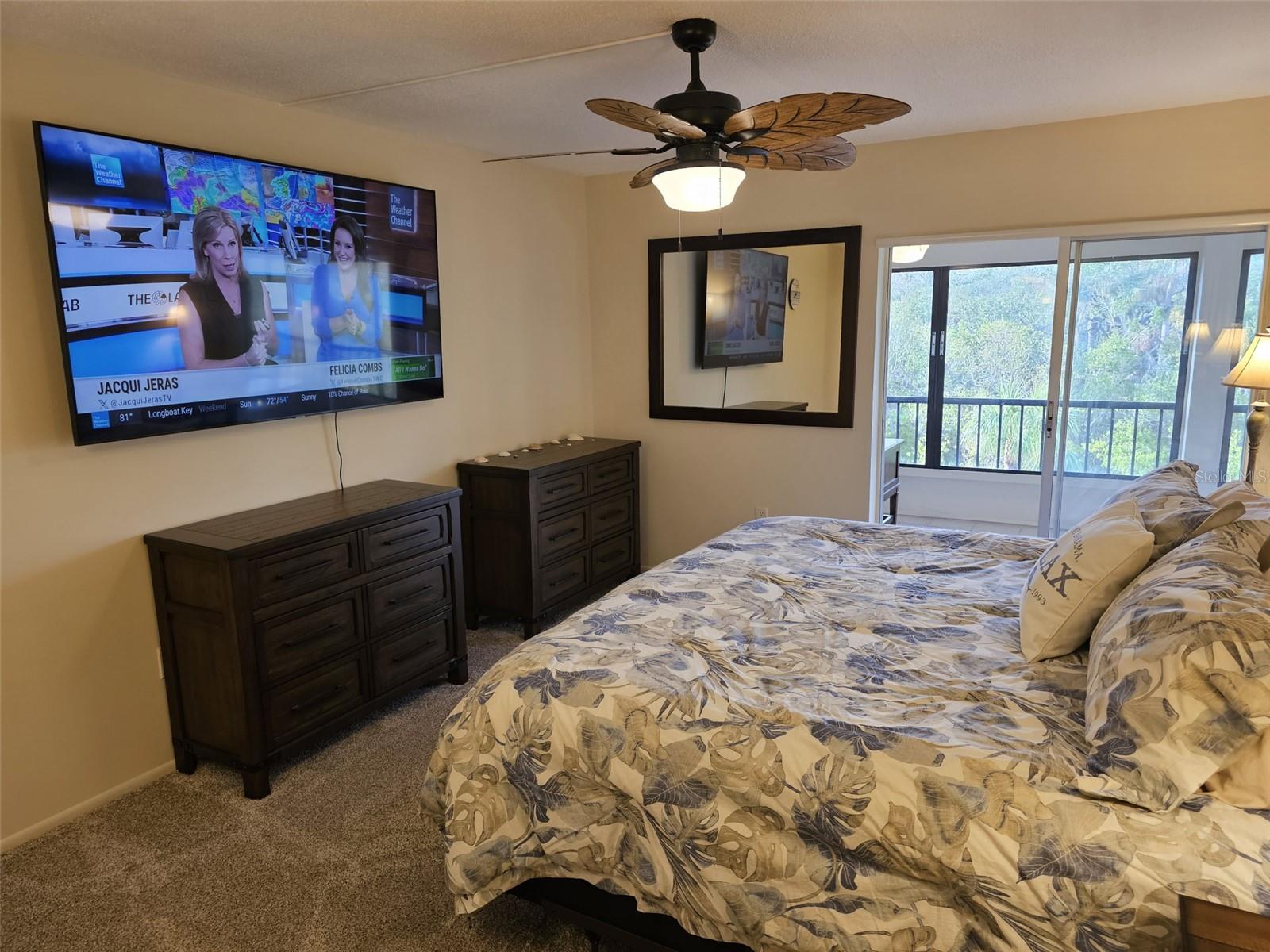 Image 34 of 93 For 225 Hourglass Way 303