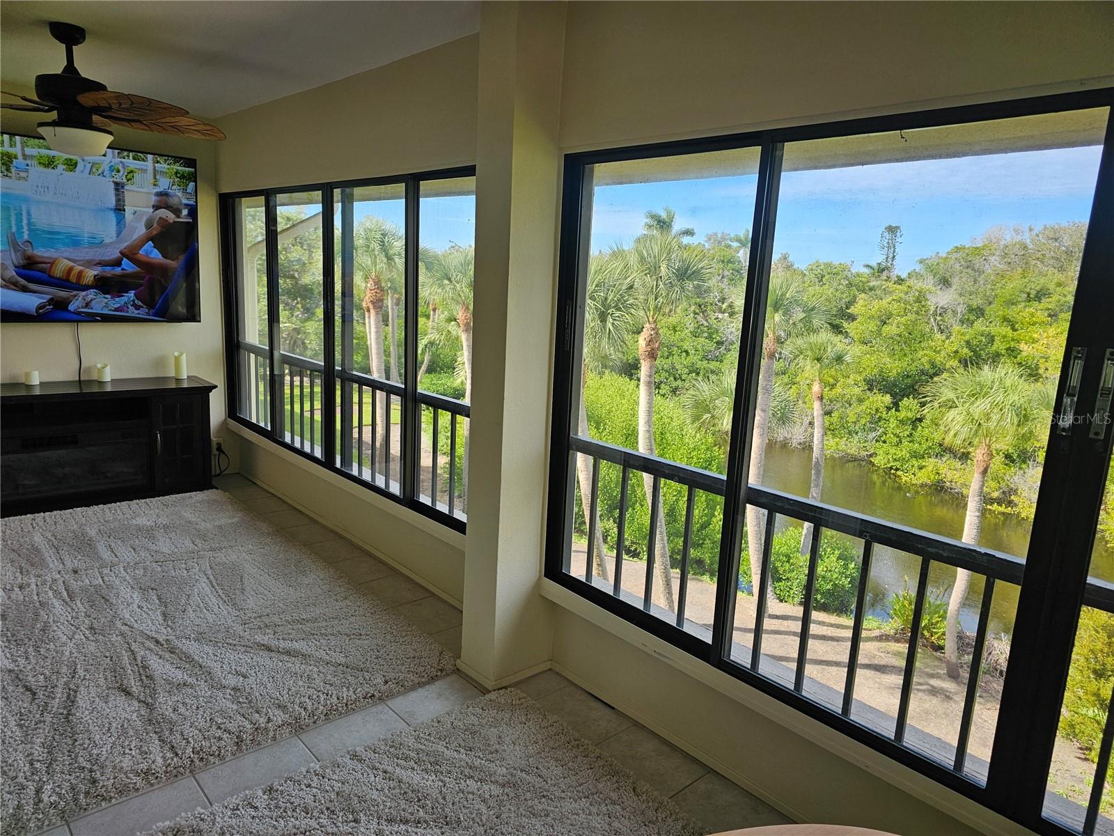 Image 87 of 93 For 225 Hourglass Way 303