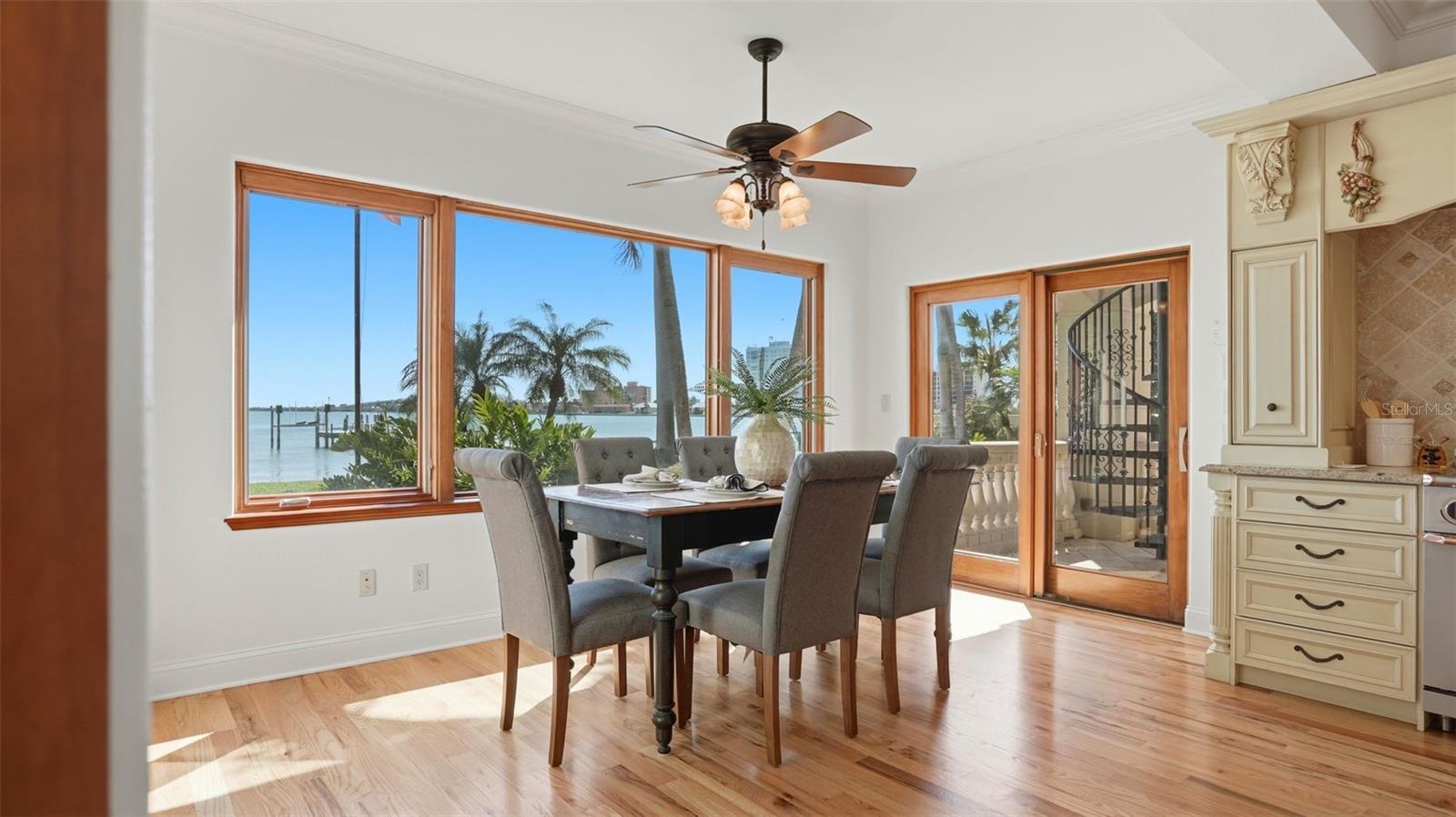 Image 20 of 89 For 6755 30th Street S