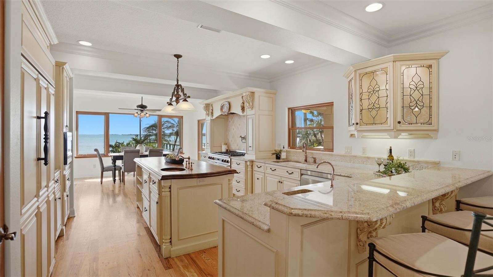 Image 23 of 89 For 6755 30th Street S