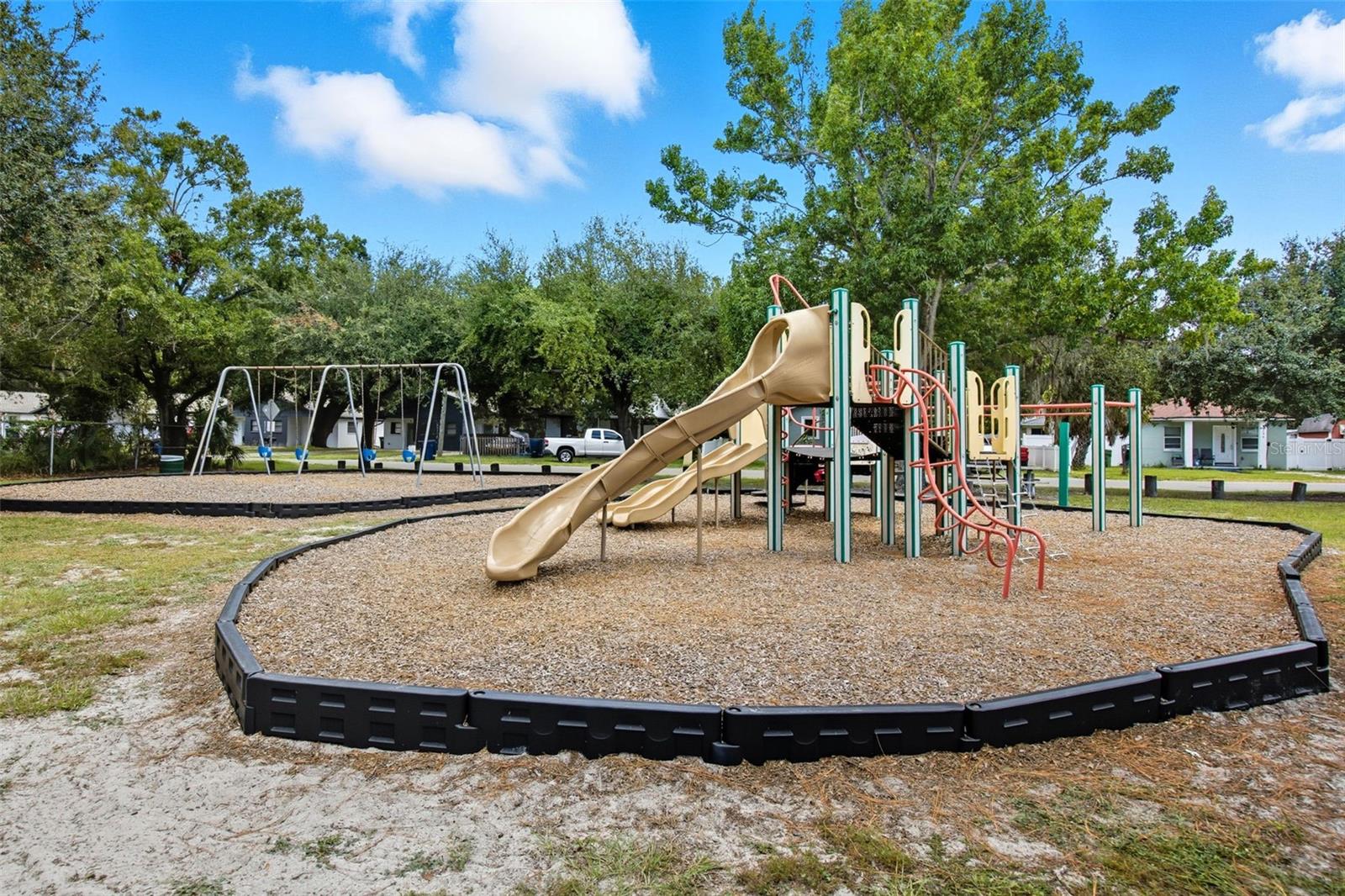 Image 27 of 32 For 5236 Martindale Avenue