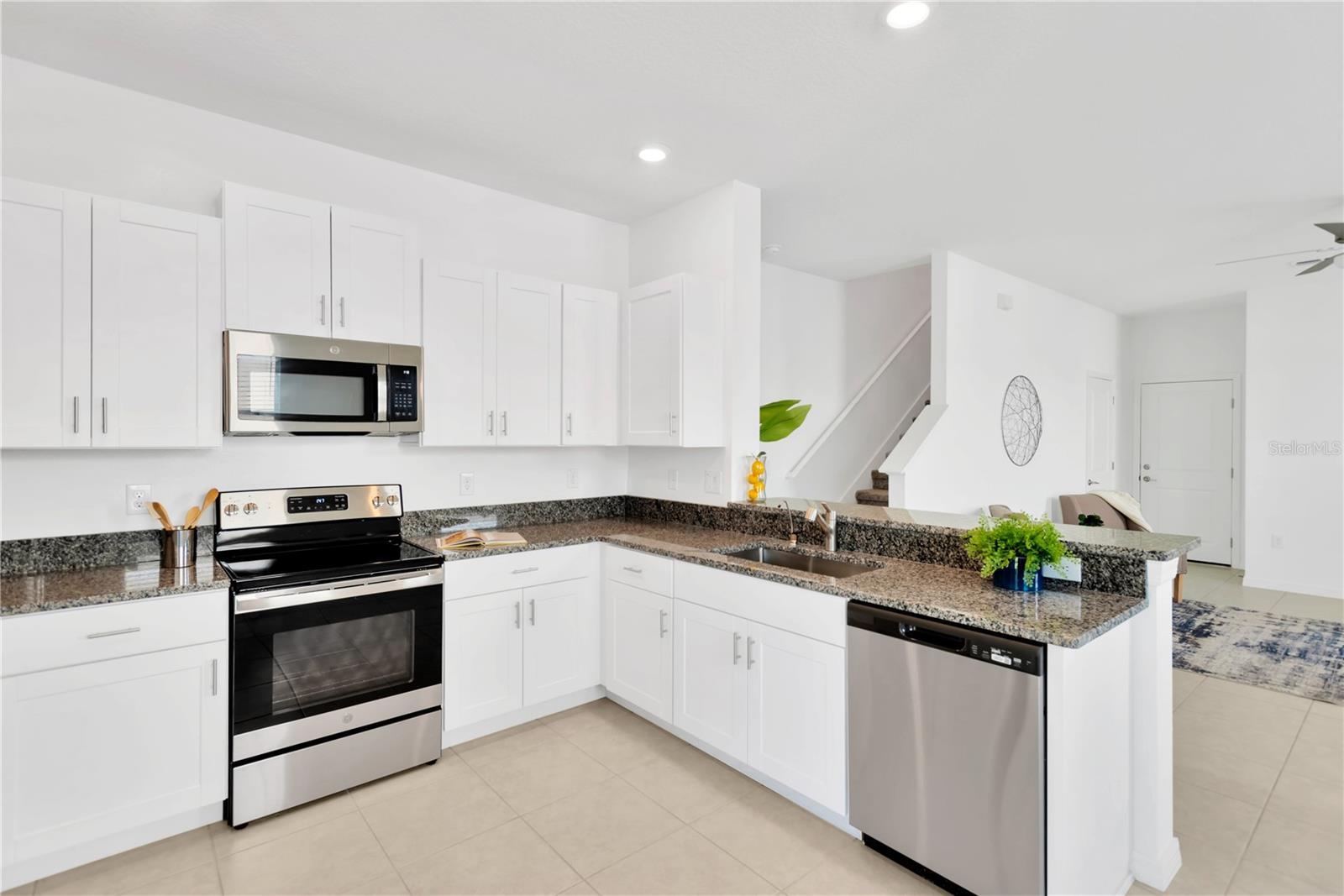 Image 17 of 60 For 6032 Shiner Street