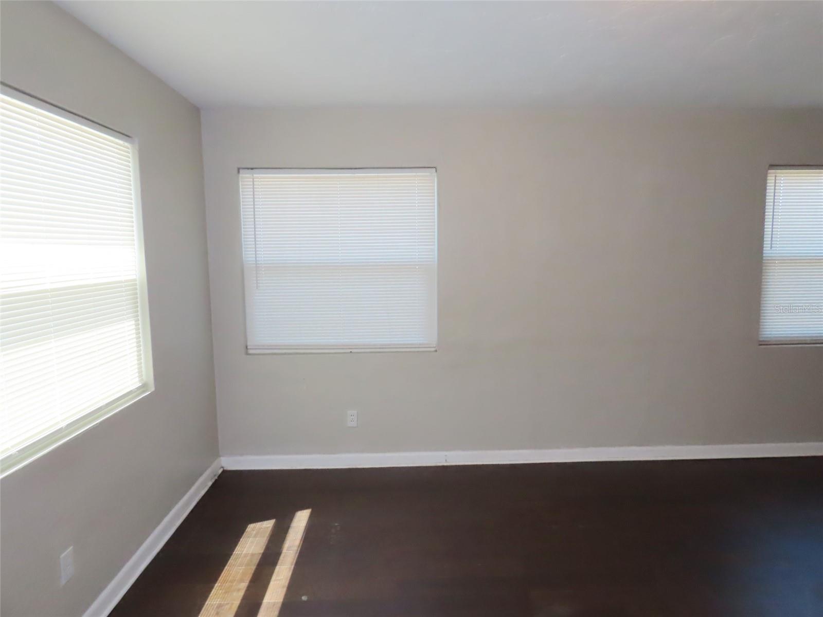 Image 13 of 30 For 4841 Emerson Avenue S