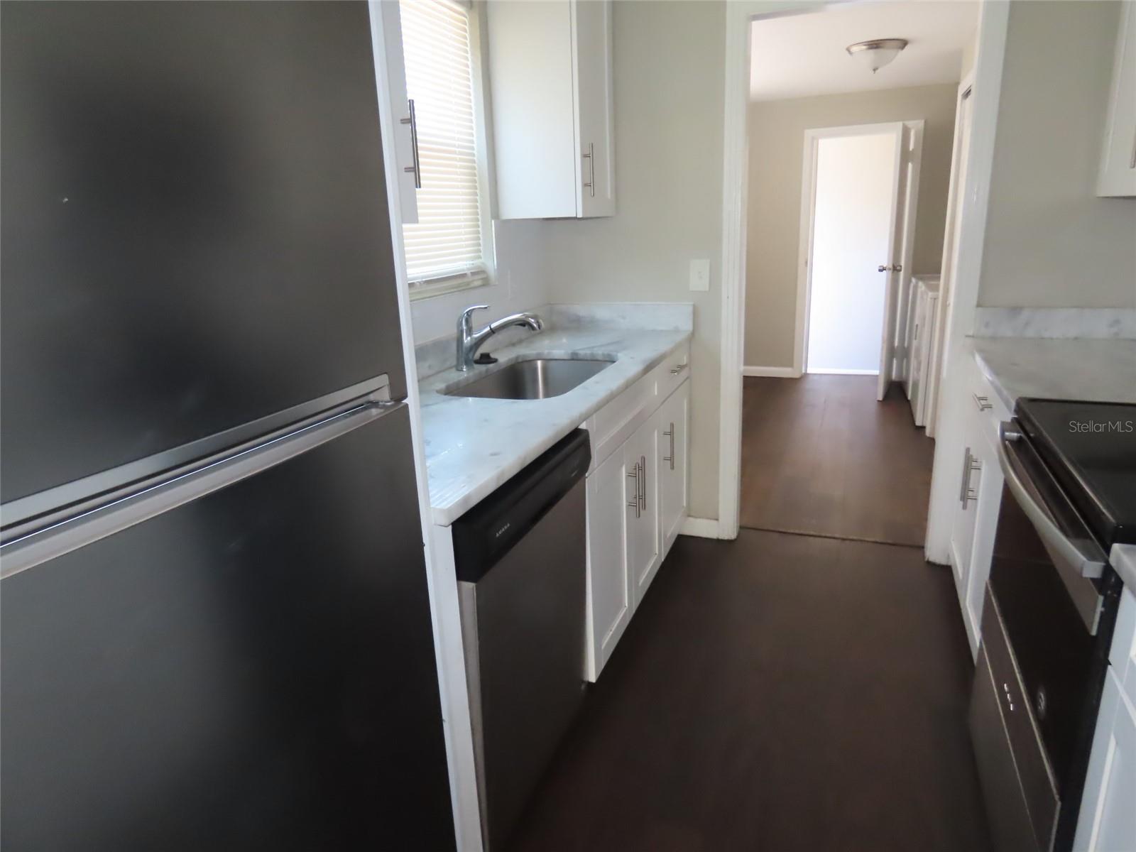 Image 22 of 30 For 4841 Emerson Avenue S