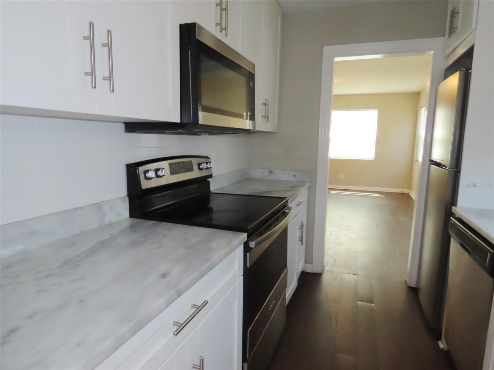 Image 23 of 30 For 4841 Emerson Avenue S