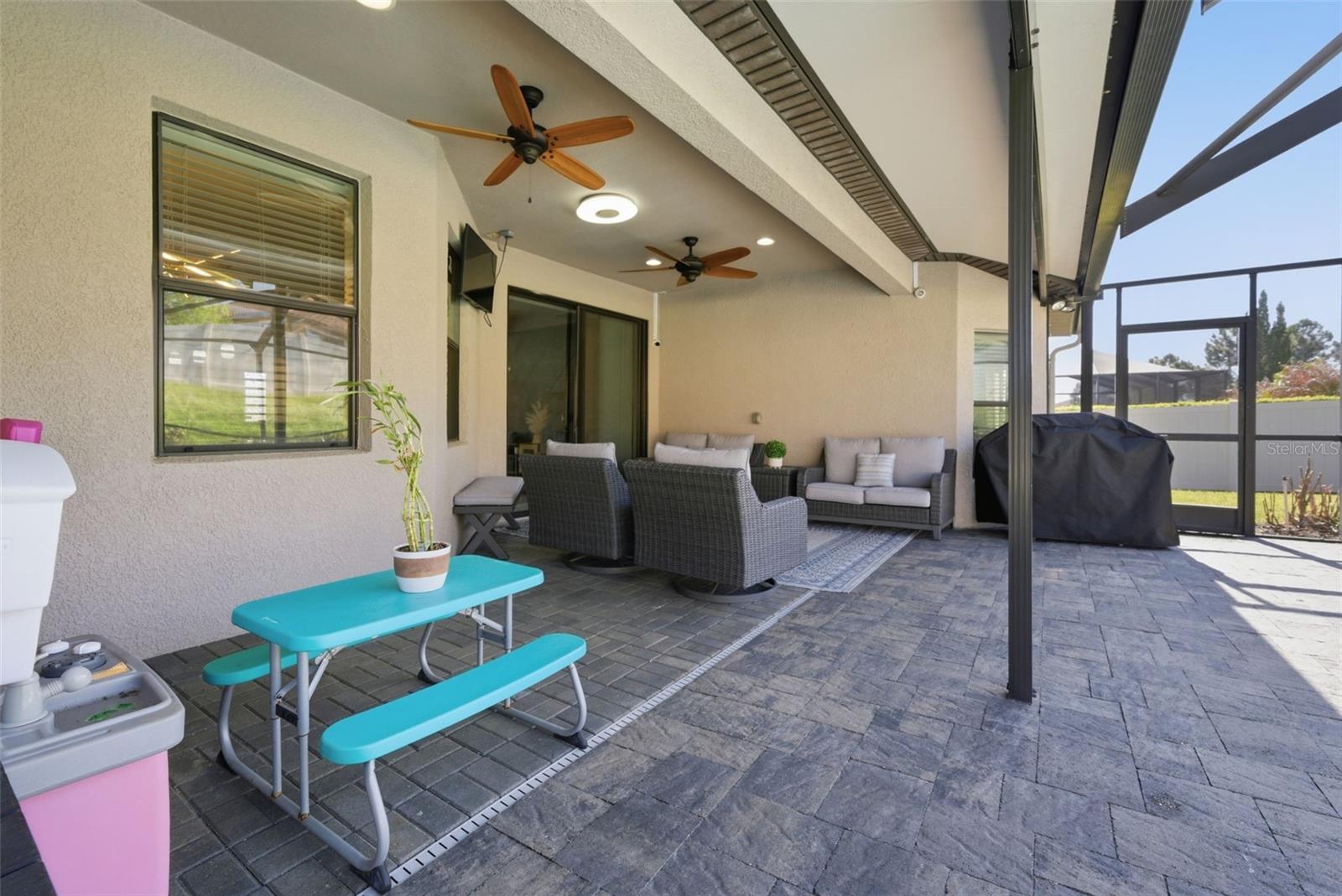 Image 21 of 63 For 1844 Via Lago Drive