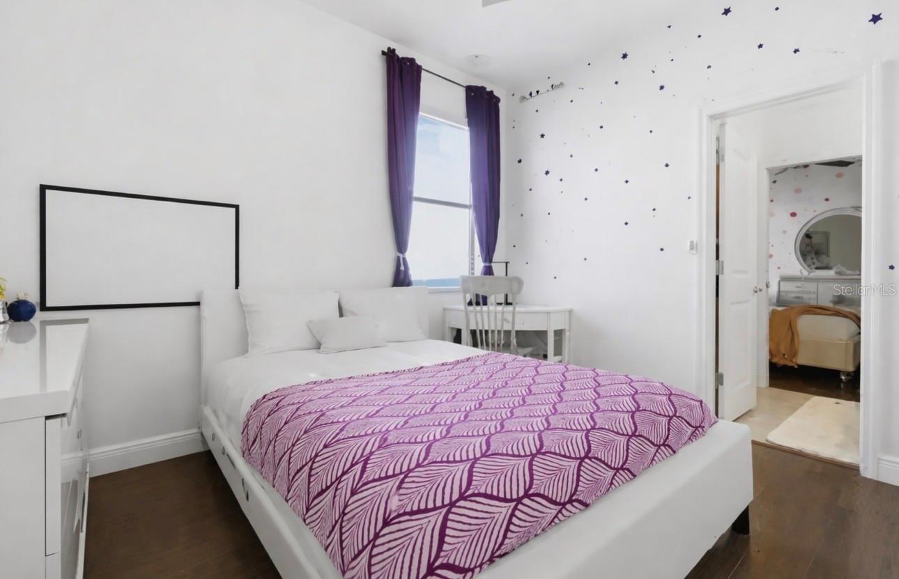 Image 37 of 63 For 1844 Via Lago Drive