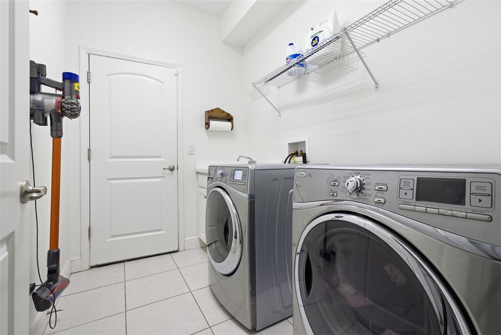 Image 40 of 63 For 1844 Via Lago Drive