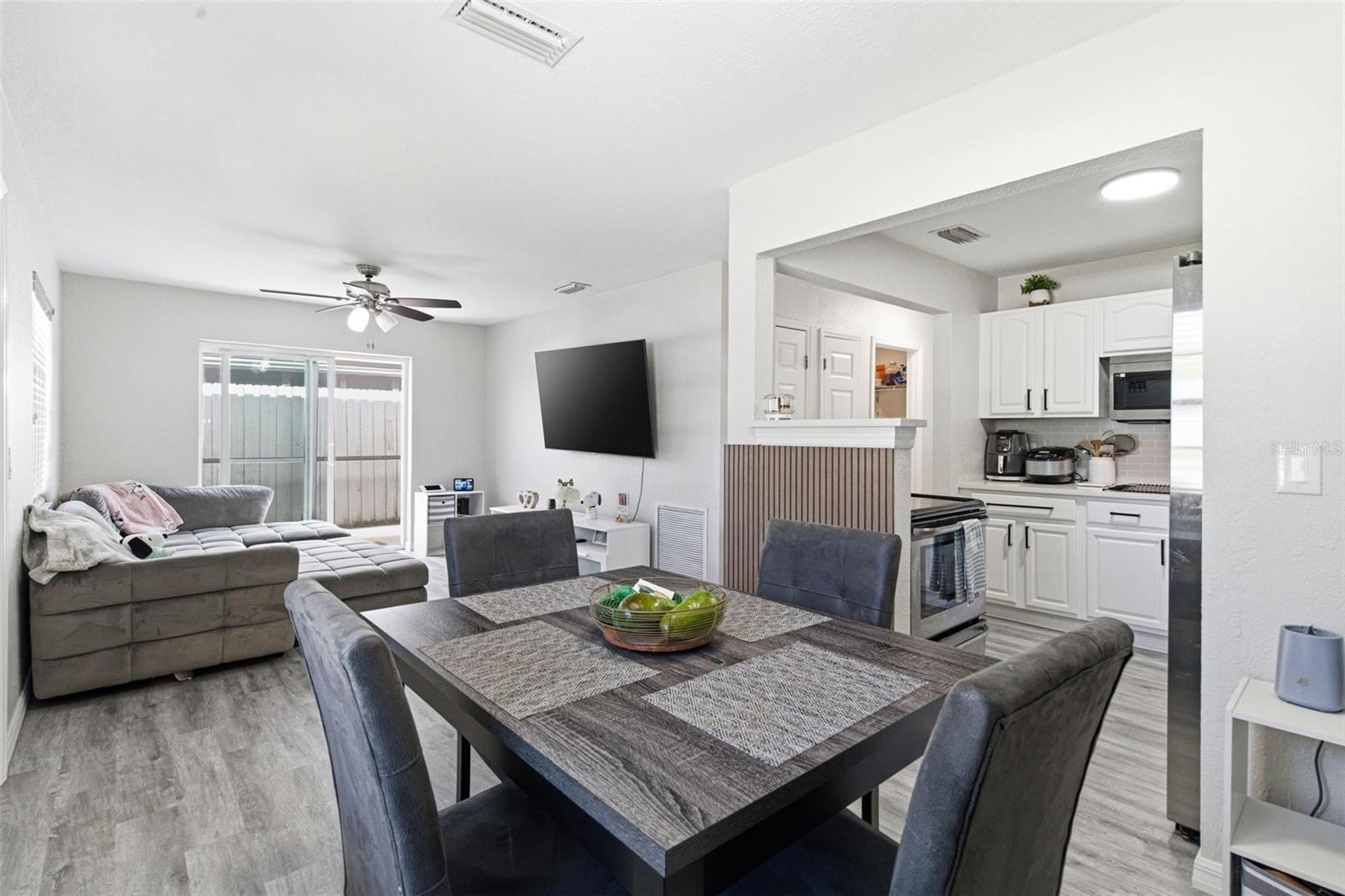 Image 10 of 33 For 6401 Hale Avenue