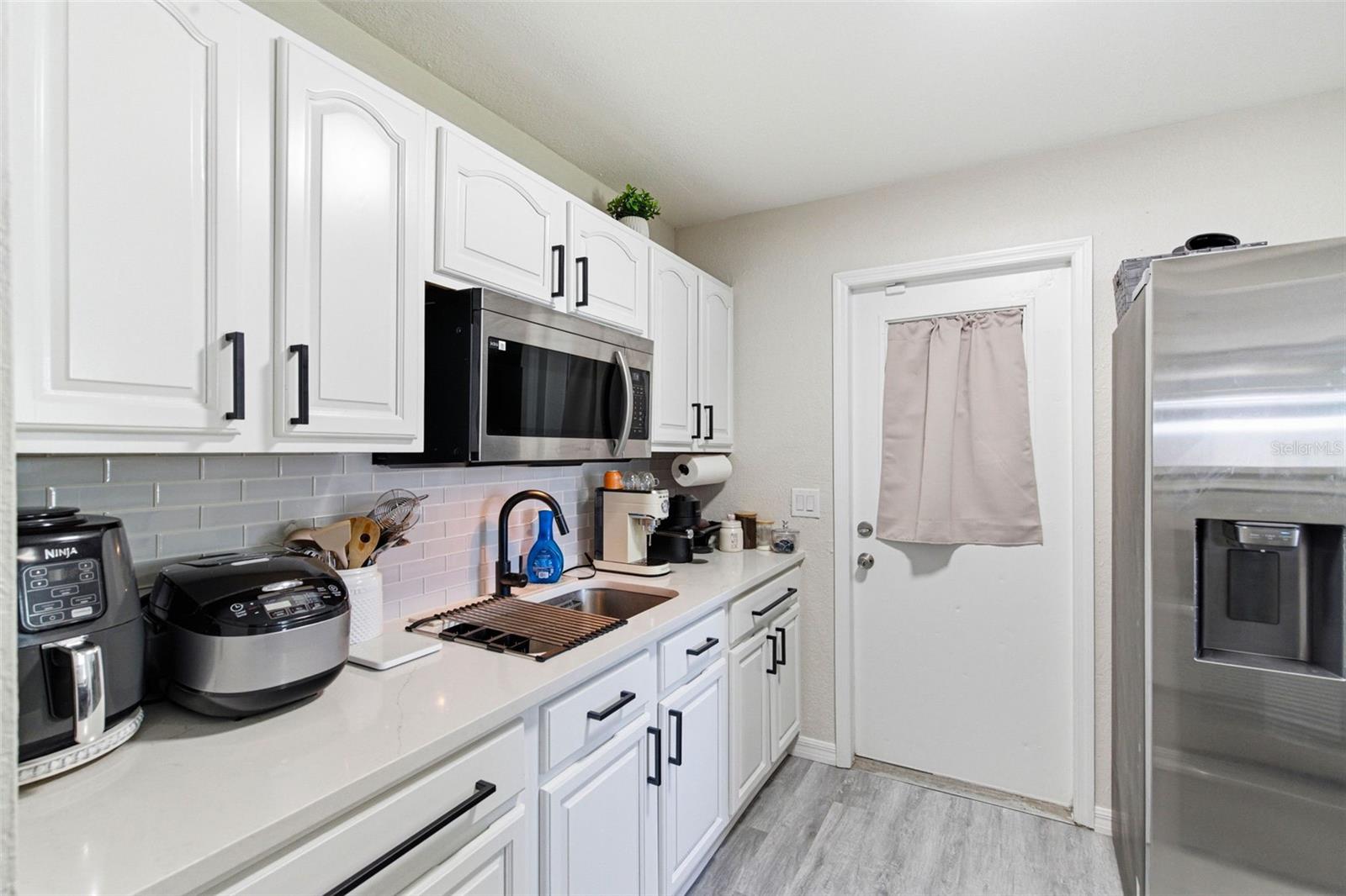 Image 13 of 33 For 6401 Hale Avenue