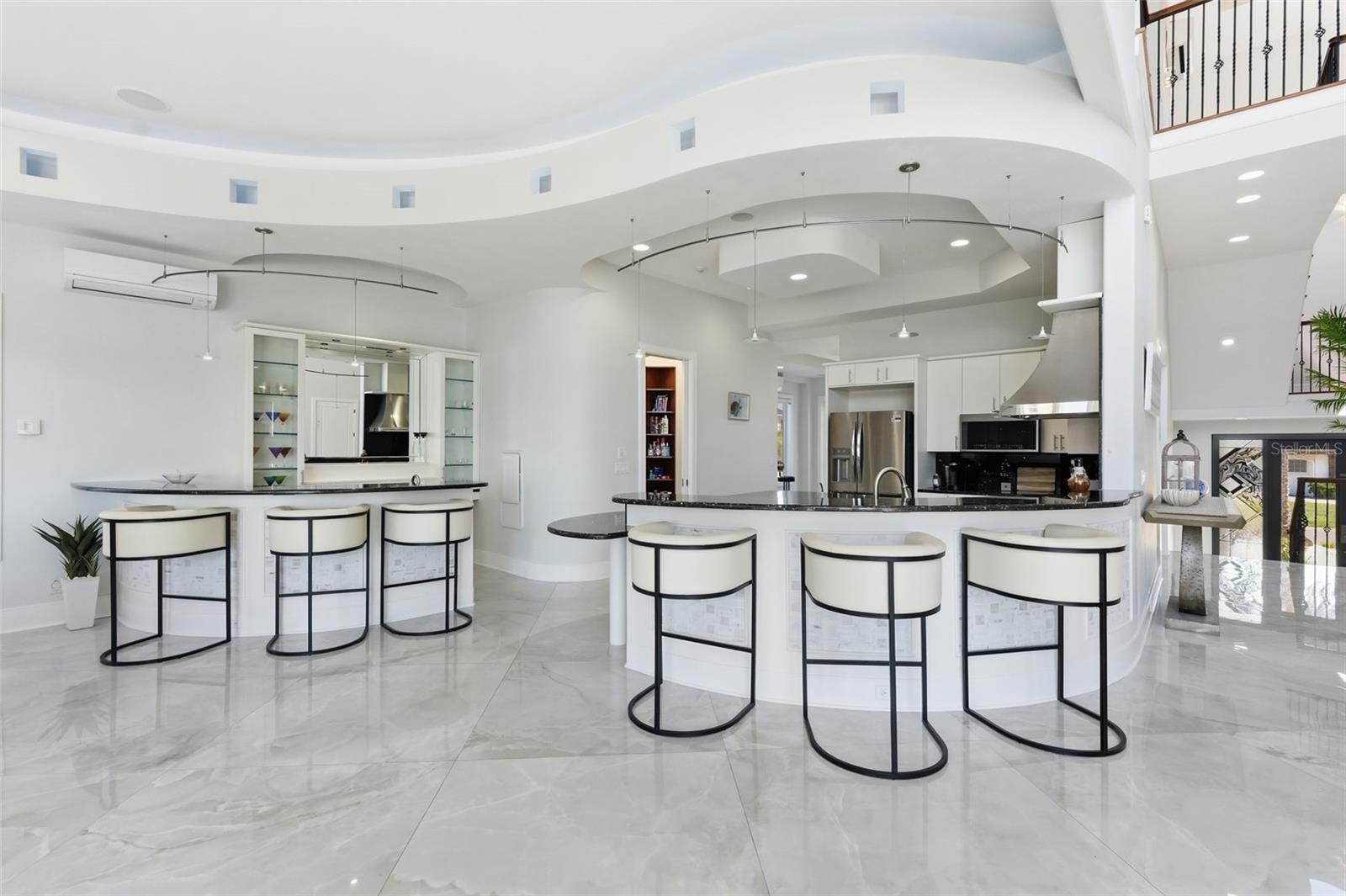 Image 17 of 84 For 42 Midway Island