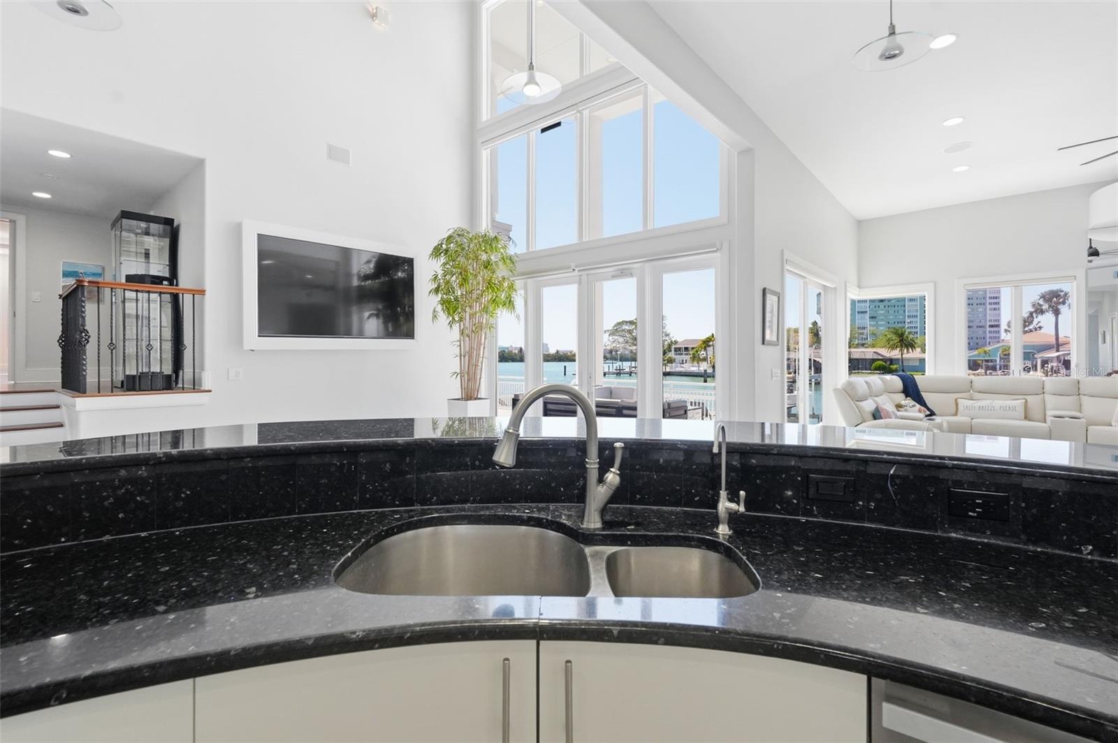 Image 20 of 84 For 42 Midway Island