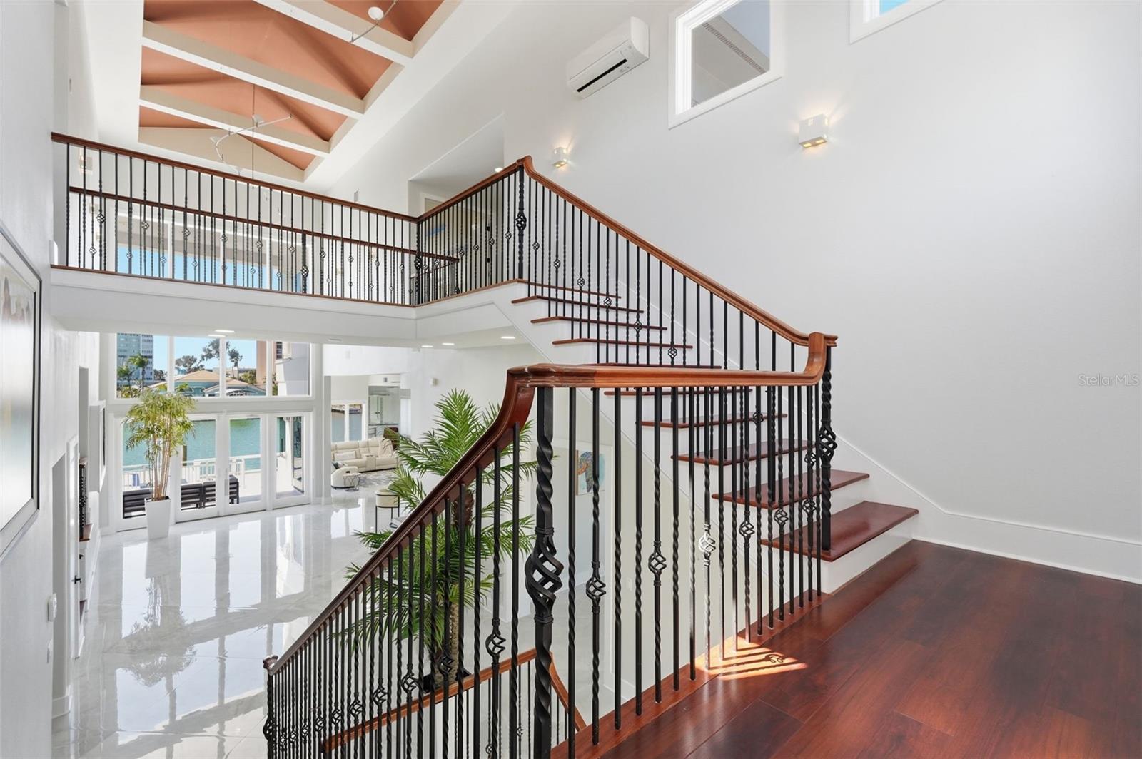 Image 35 of 84 For 42 Midway Island