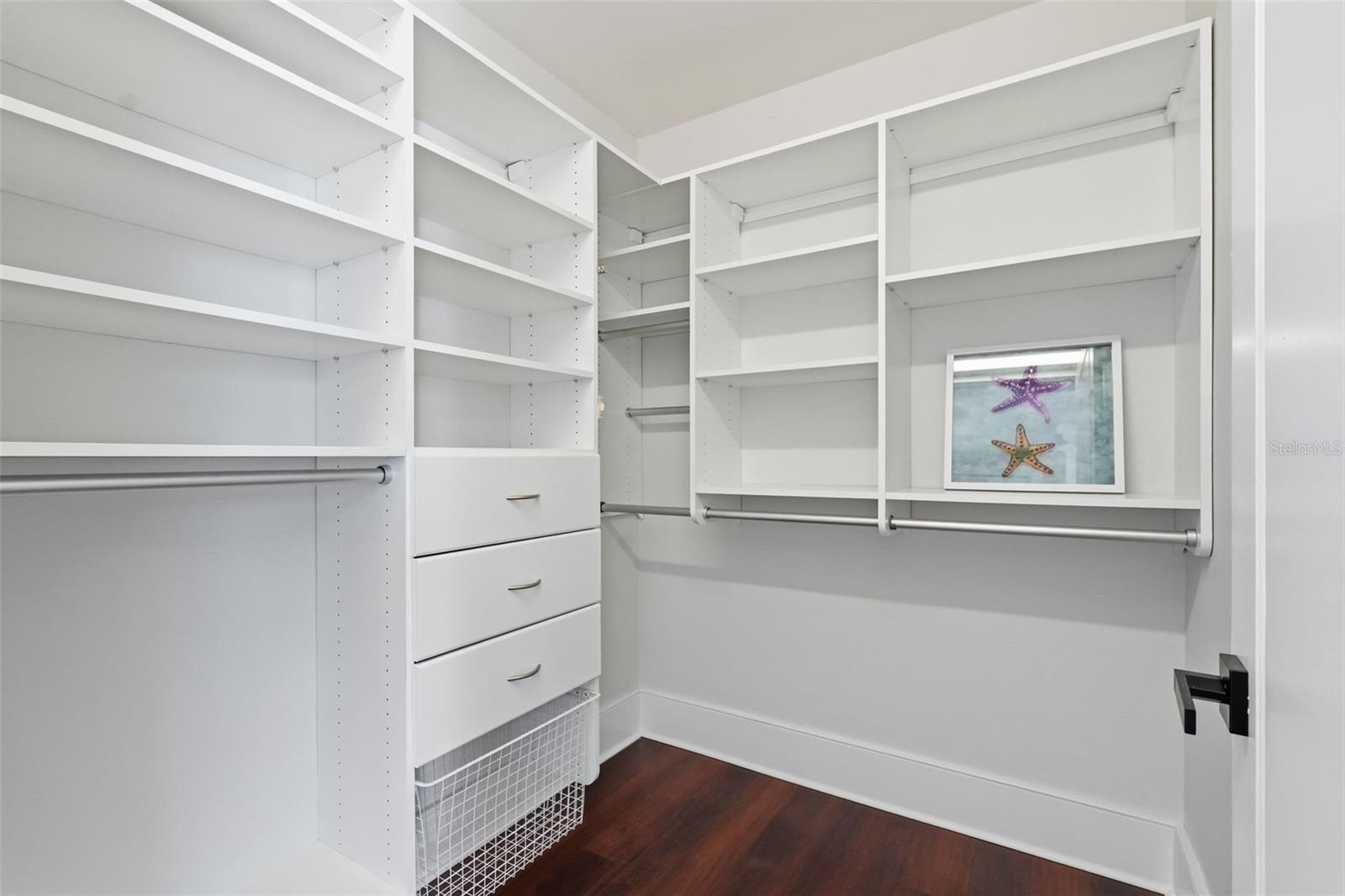 Image 43 of 84 For 42 Midway Island