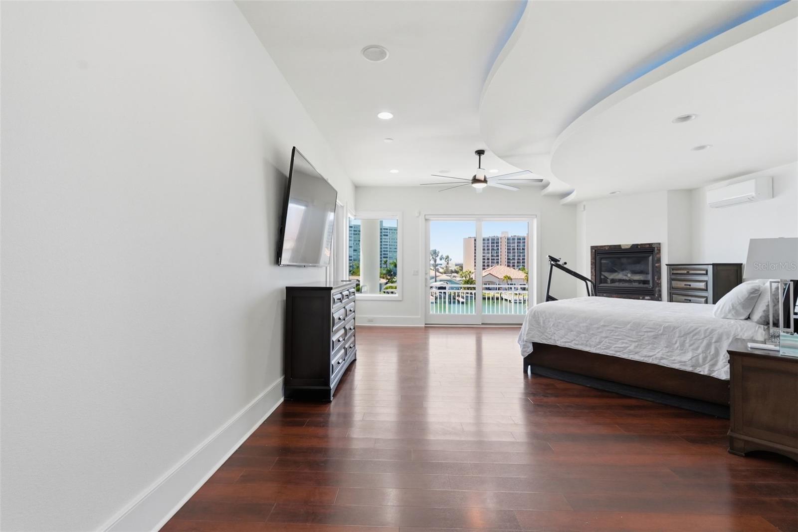 Image 57 of 84 For 42 Midway Island