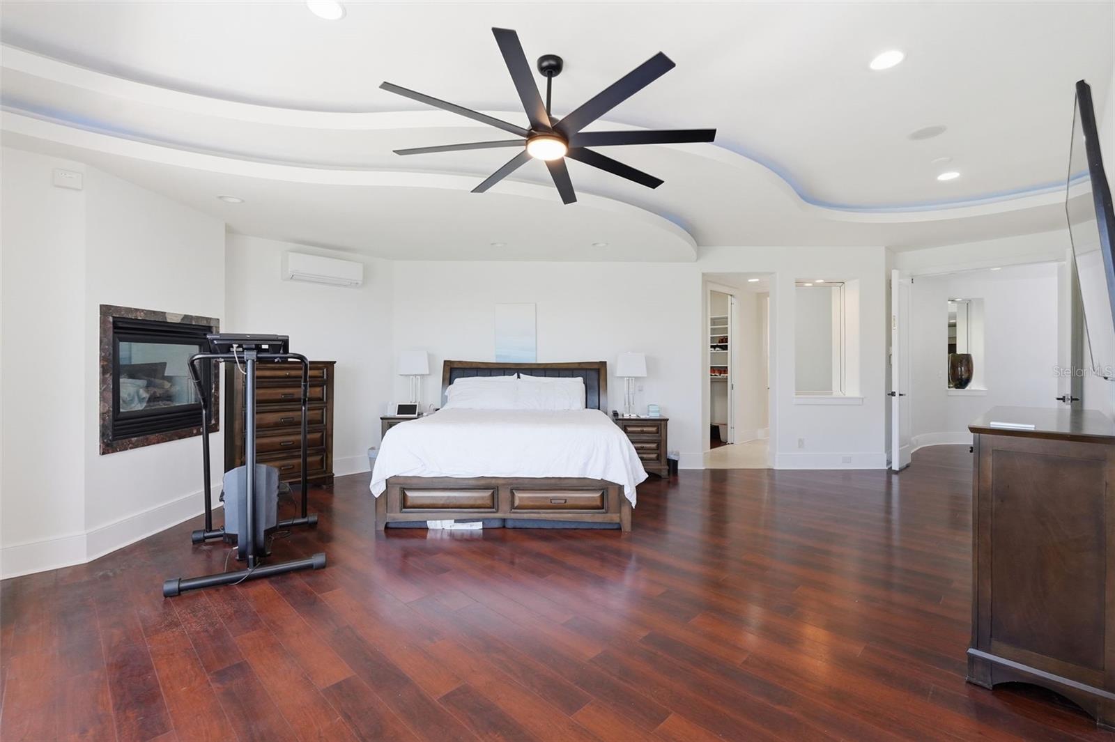 Image 58 of 84 For 42 Midway Island