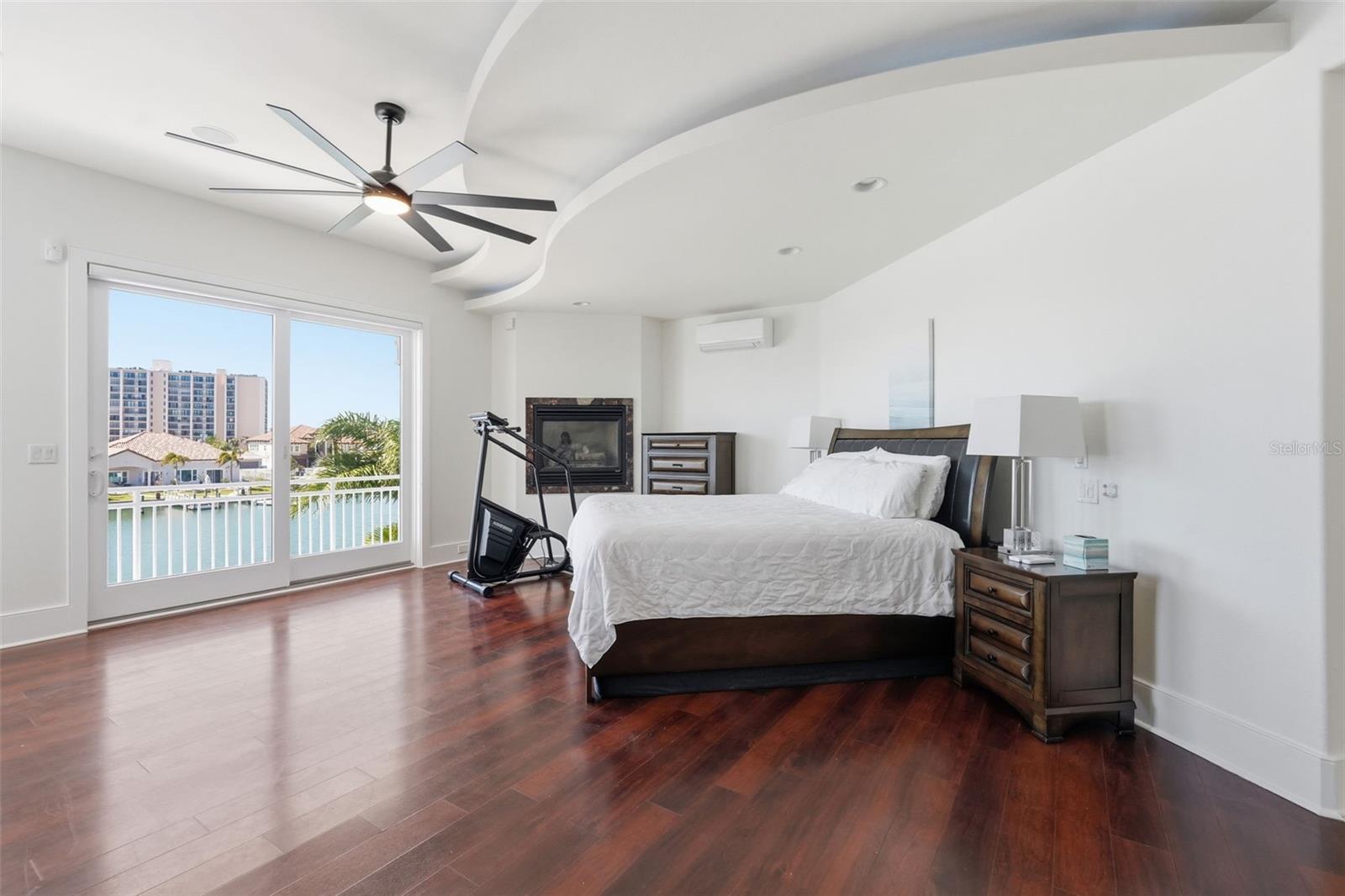 Image 60 of 84 For 42 Midway Island