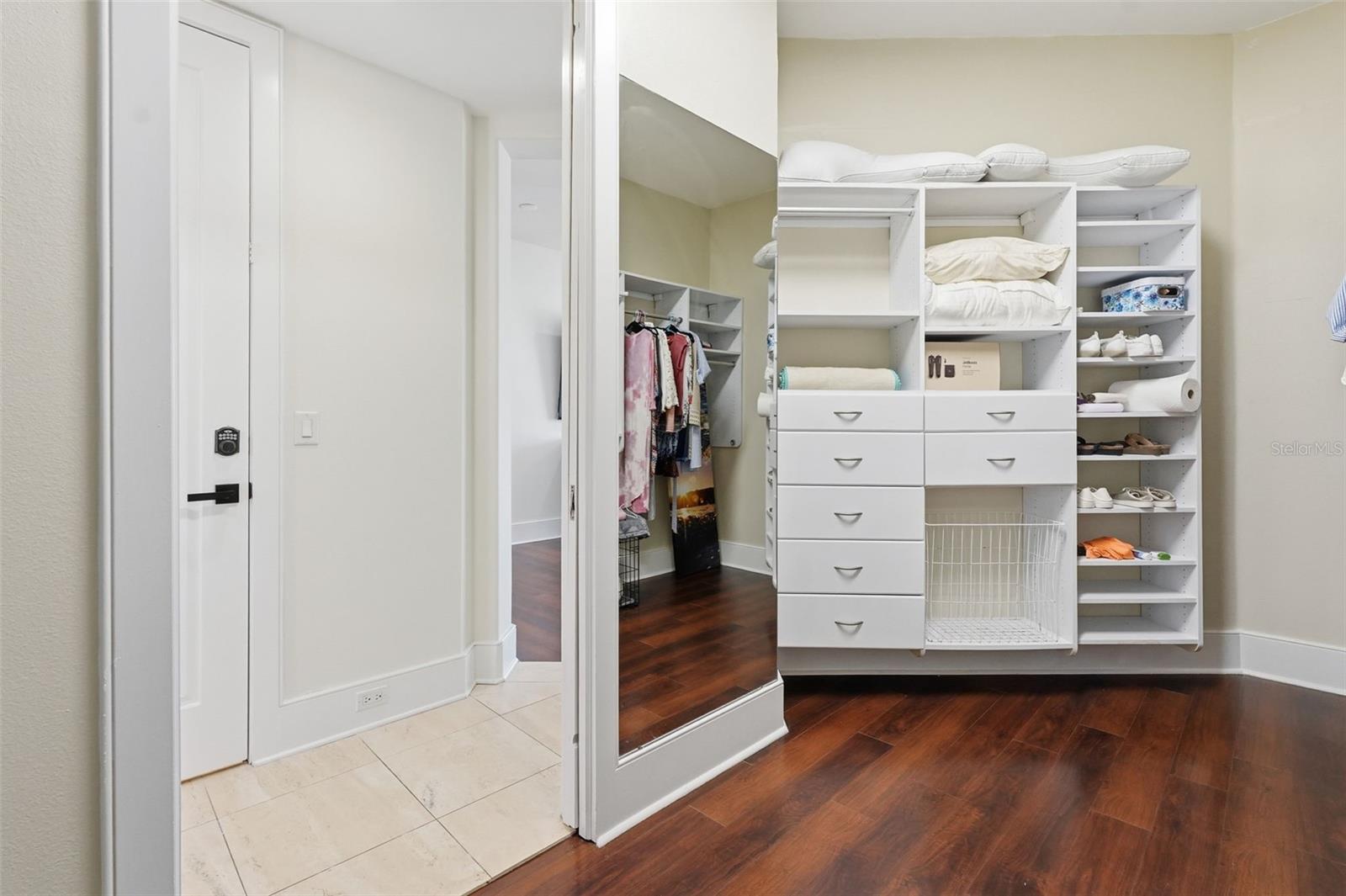 Image 62 of 84 For 42 Midway Island