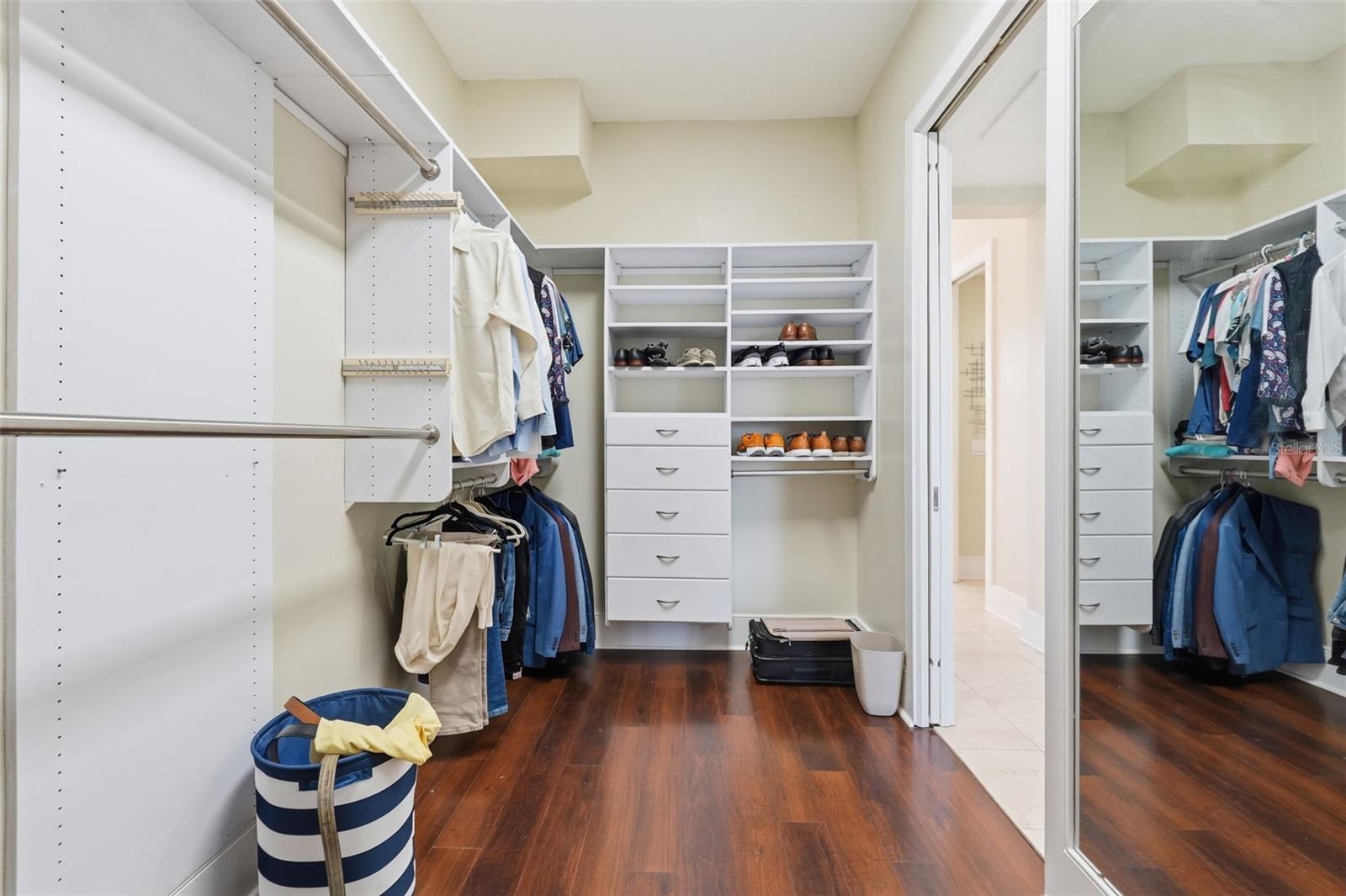 Image 63 of 84 For 42 Midway Island