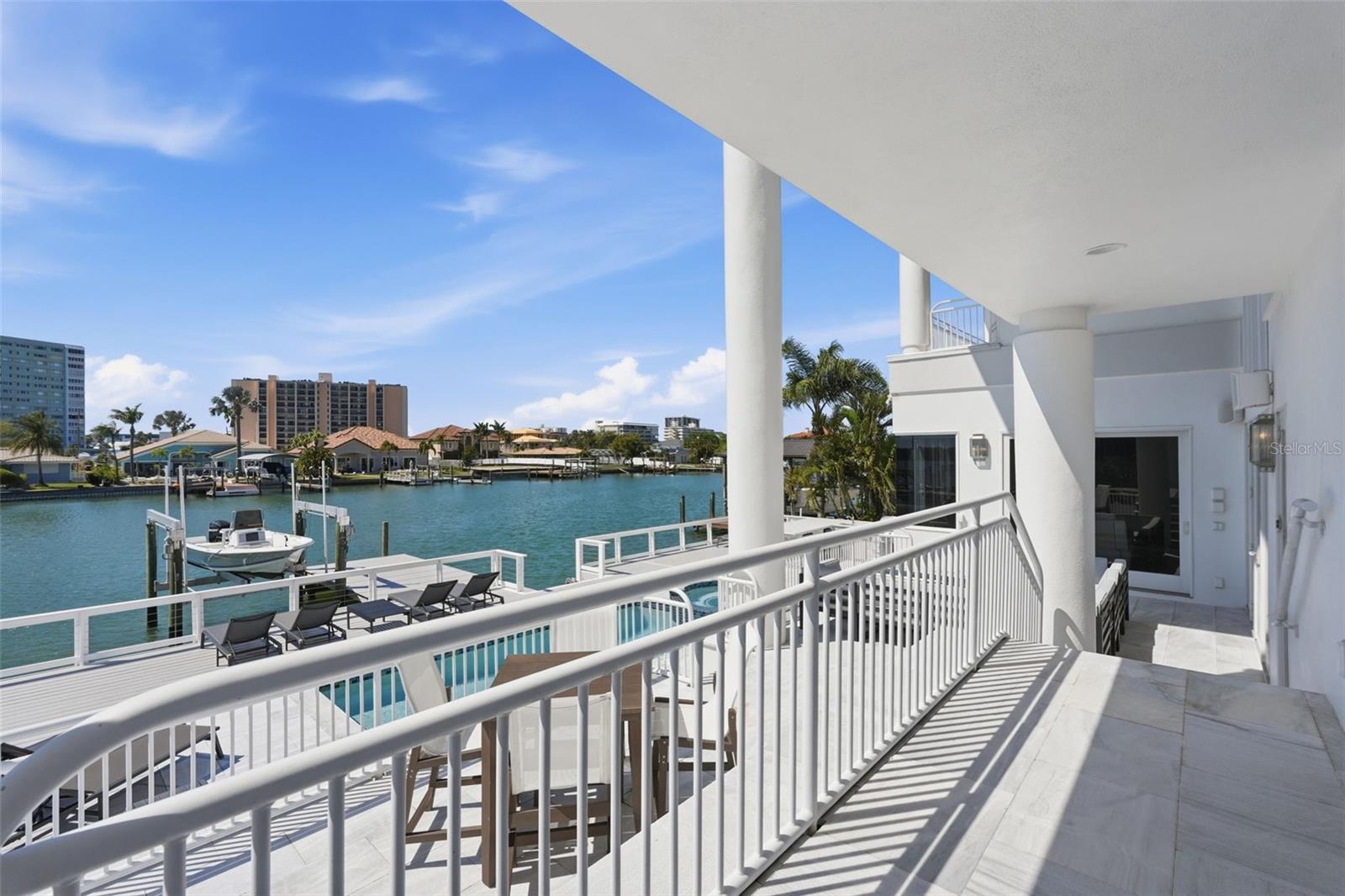 Image 74 of 84 For 42 Midway Island