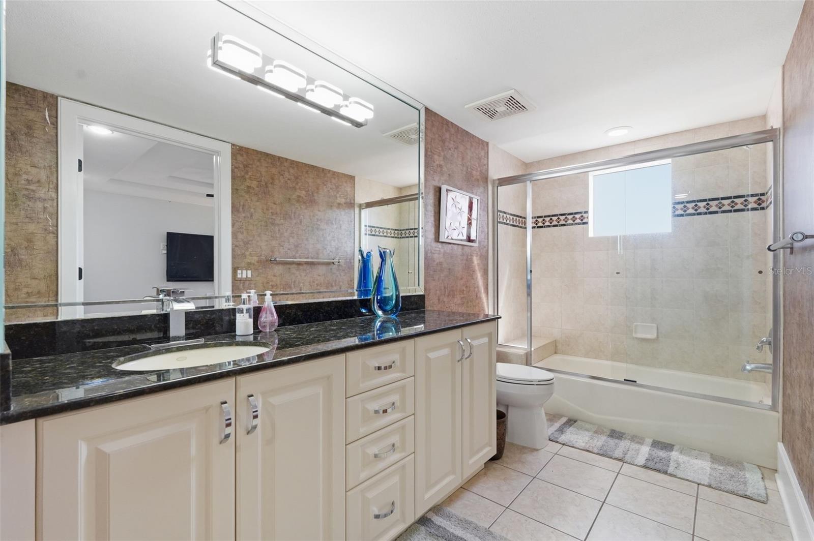 Image 78 of 84 For 42 Midway Island