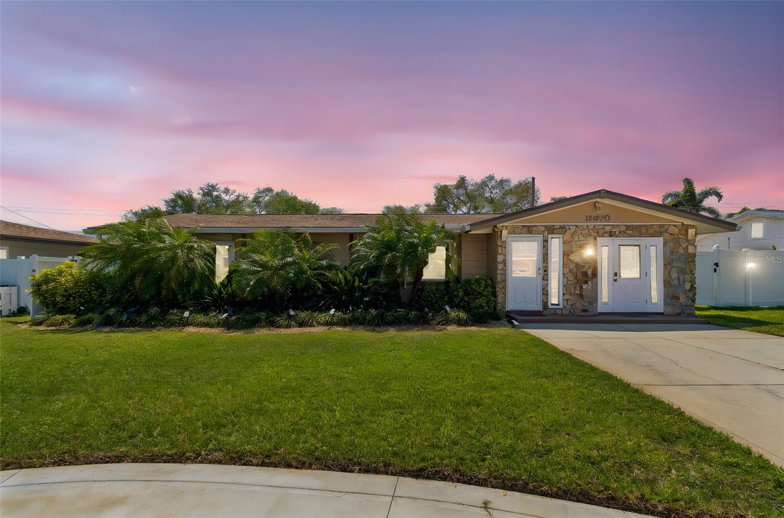 Details for 11670 81st Place, SEMINOLE, FL 33772