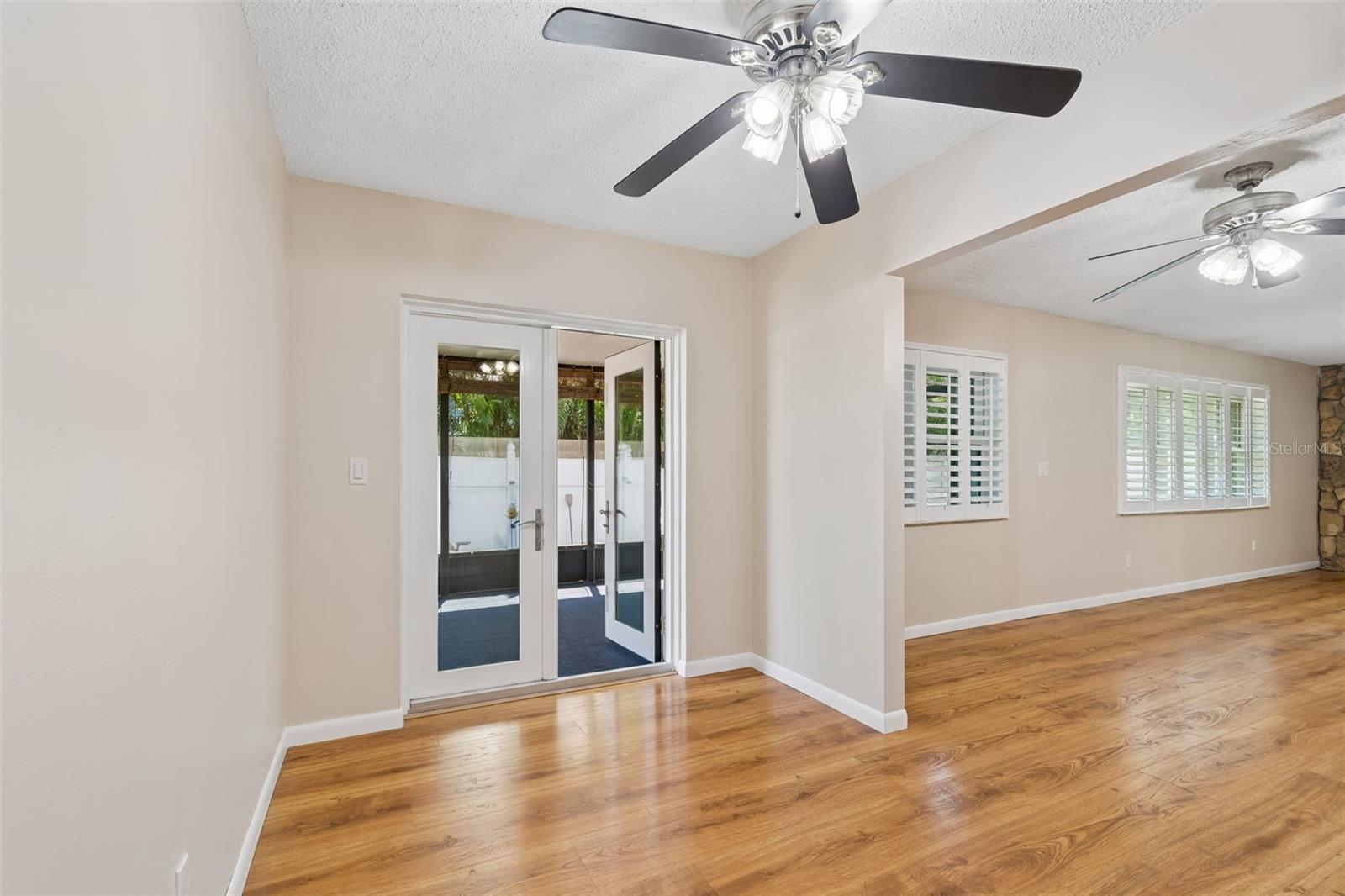 Listing photo id 18 for 11670 81st Place