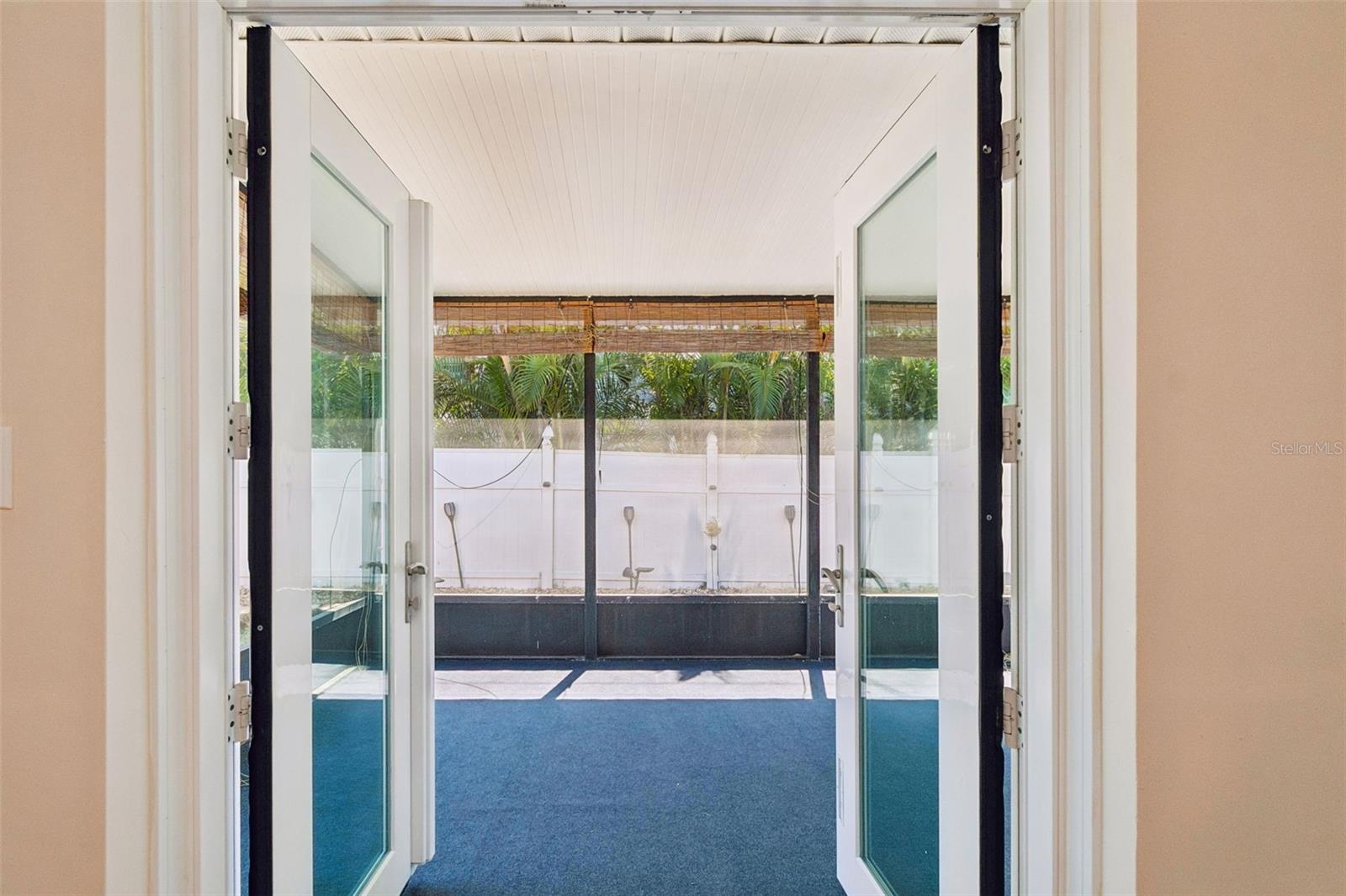 Listing photo id 36 for 11670 81st Place