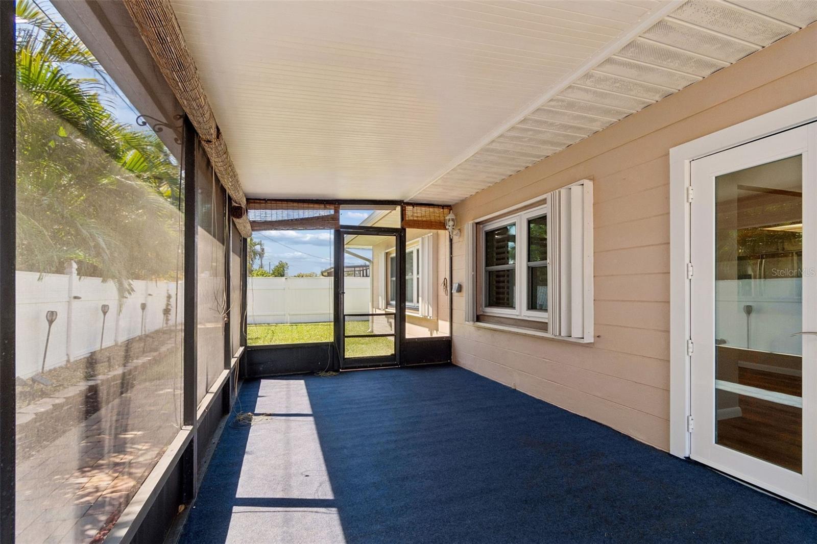 Listing photo id 37 for 11670 81st Place