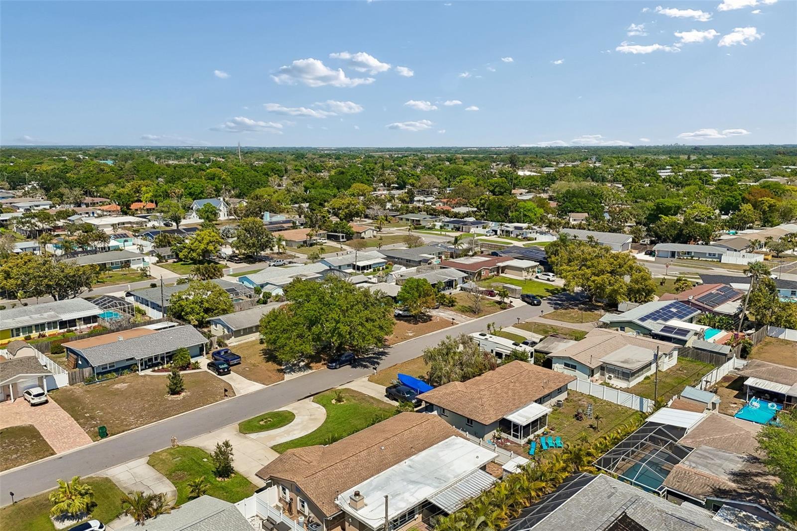 Listing photo id 53 for 11670 81st Place